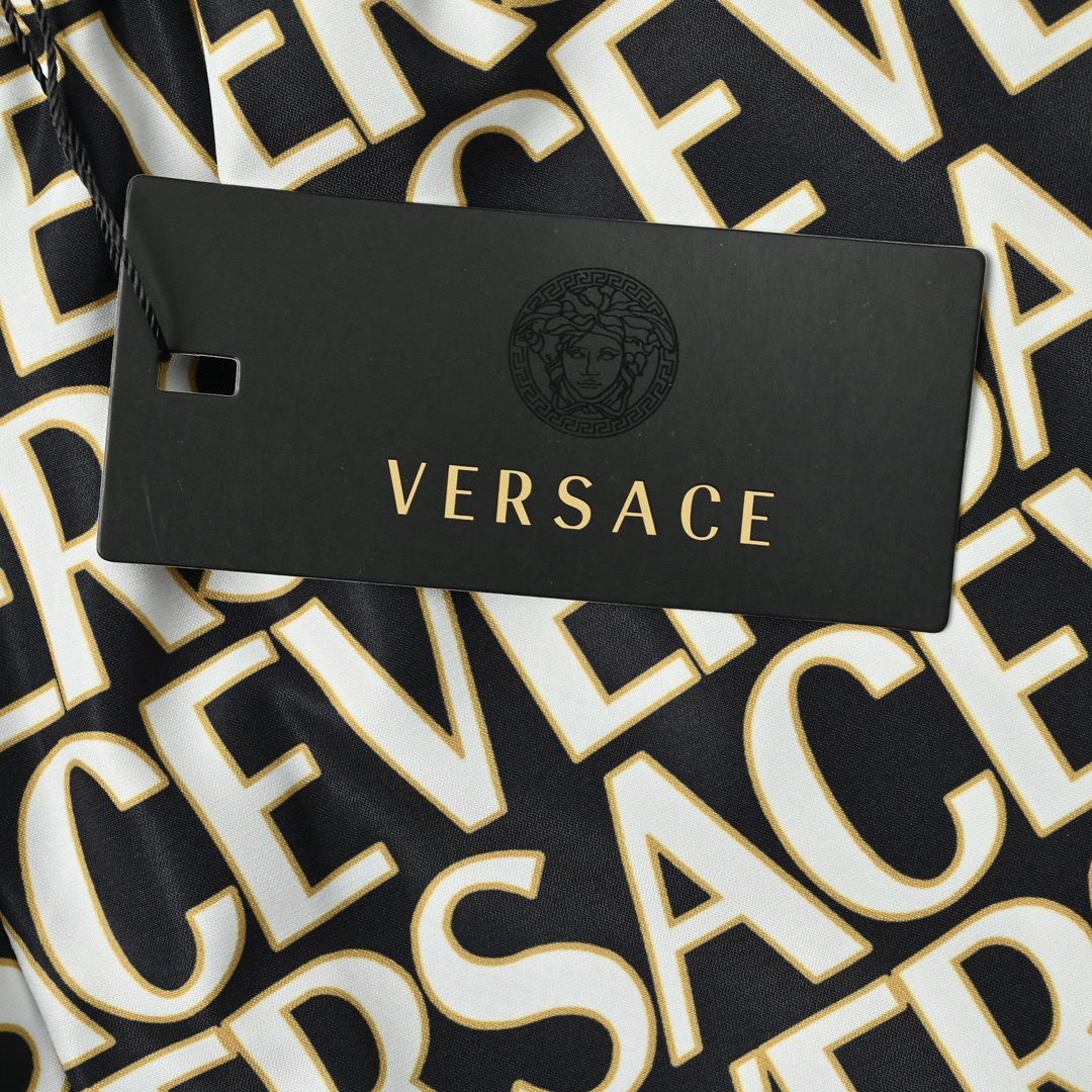 Versace 范思哲 满印沙滩短裤