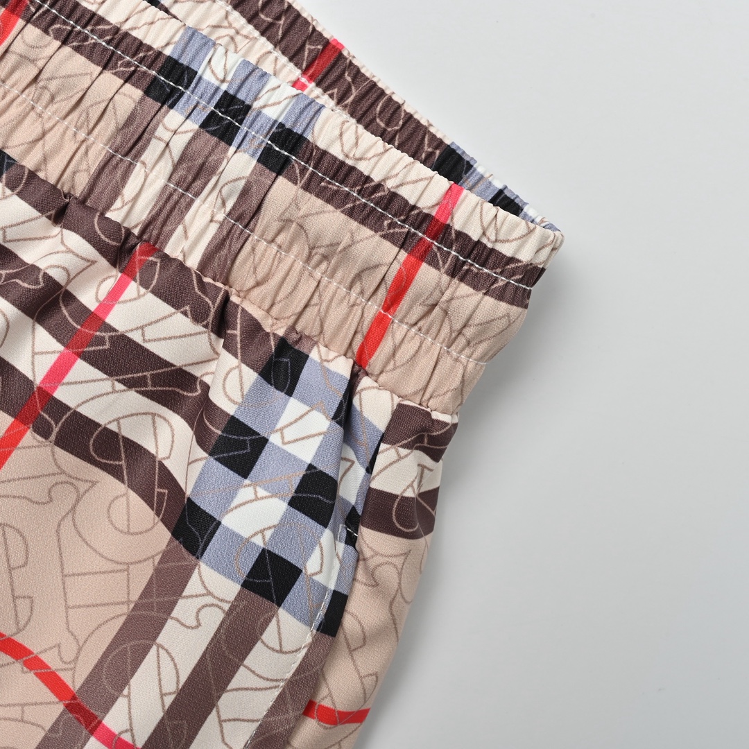 Burberry/巴宝莉 经典大格子沙滩短裤