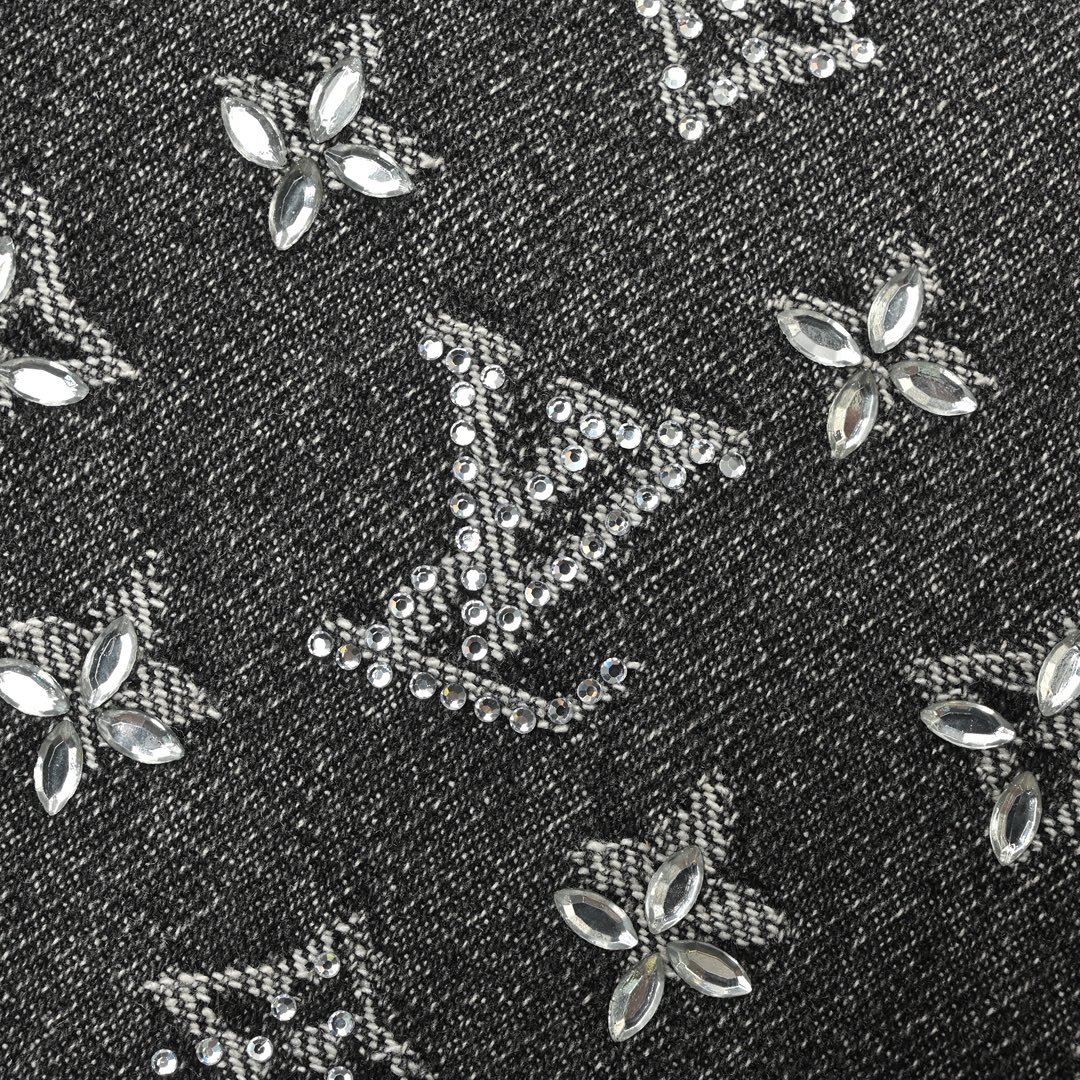 Louis Vuitton 路易威登 老花满印烫钻牛仔裤