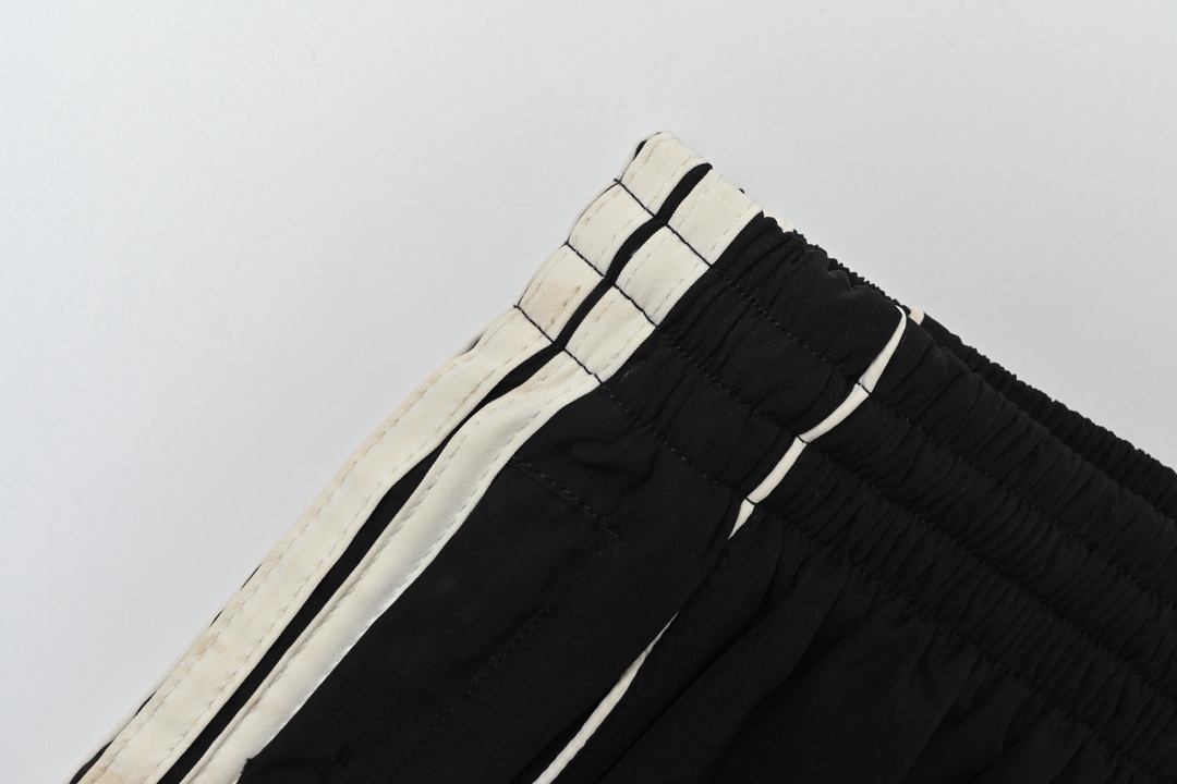 Balenciaga 巴黎世家 圆环刺绣五条杠长裤