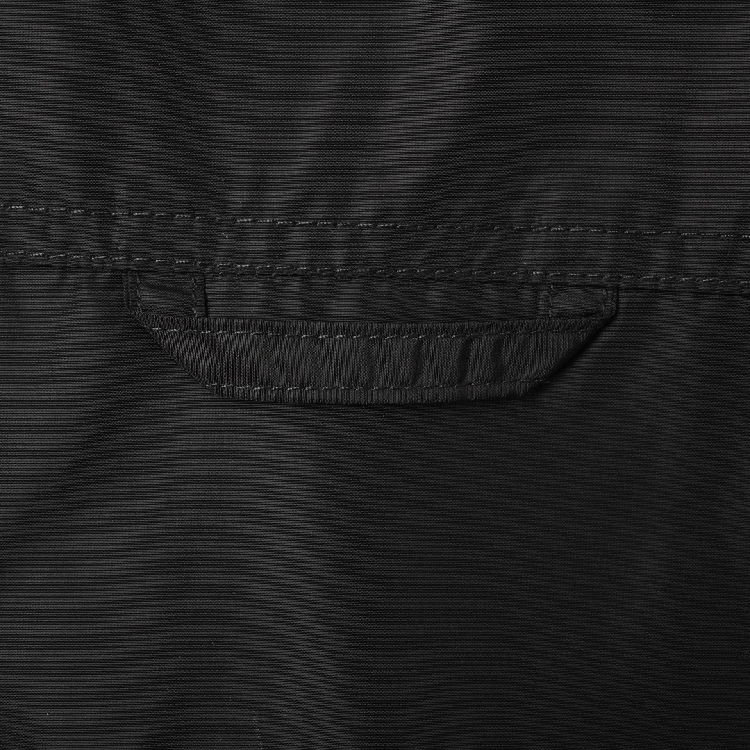 Prada/普拉达 25Fw 手臂三角标立领夹克