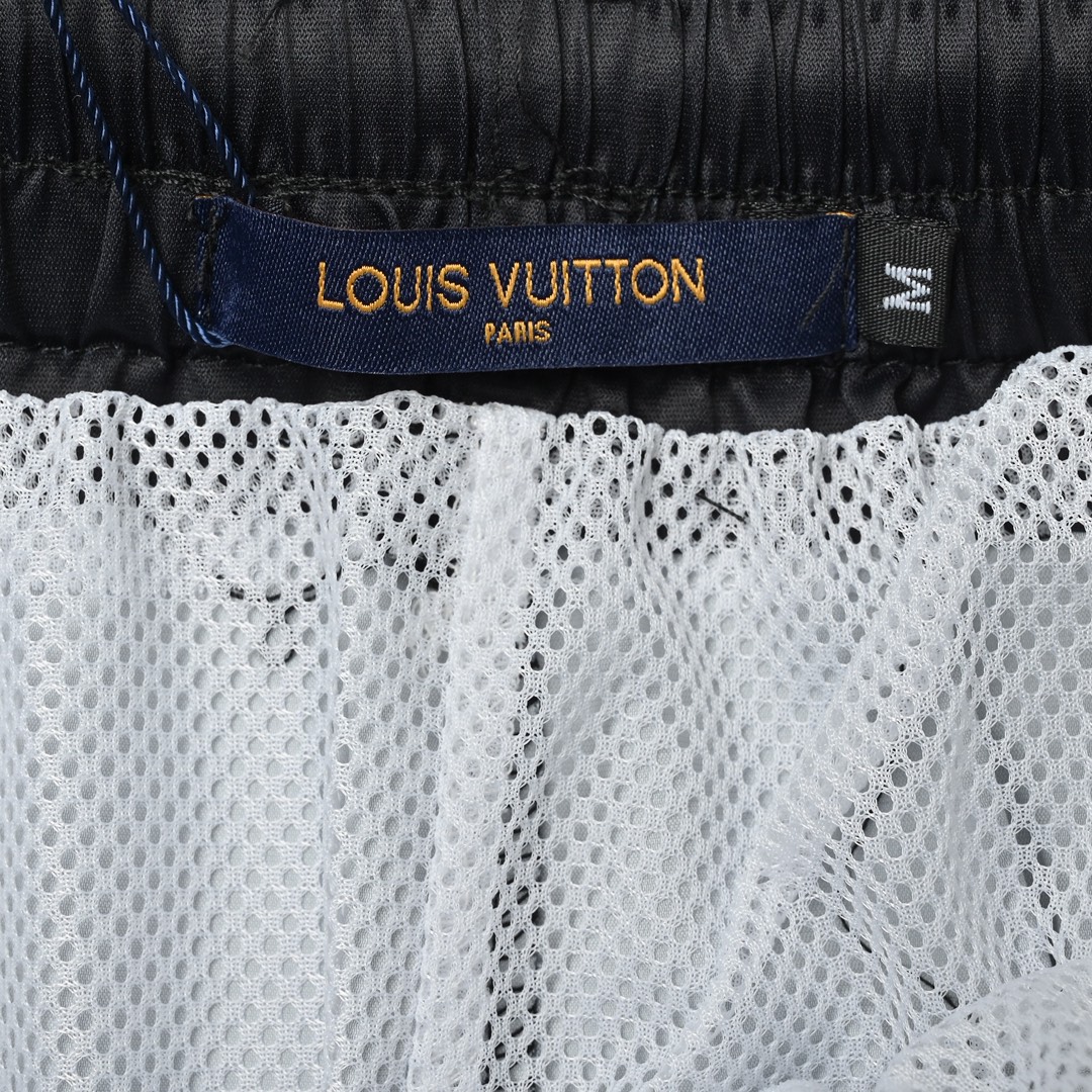 LOUIS VUITTON/路易威登 沙滩短裤-Chinese UA Cheap High Quatity Brand Clothes Bags handbags Sneakers wholesale wholesaler seller from China Factory suppliers Fashion Clothing Shoes best Quality Beautiful Price LOUIS VUITTON/路易威登 沙滩短裤