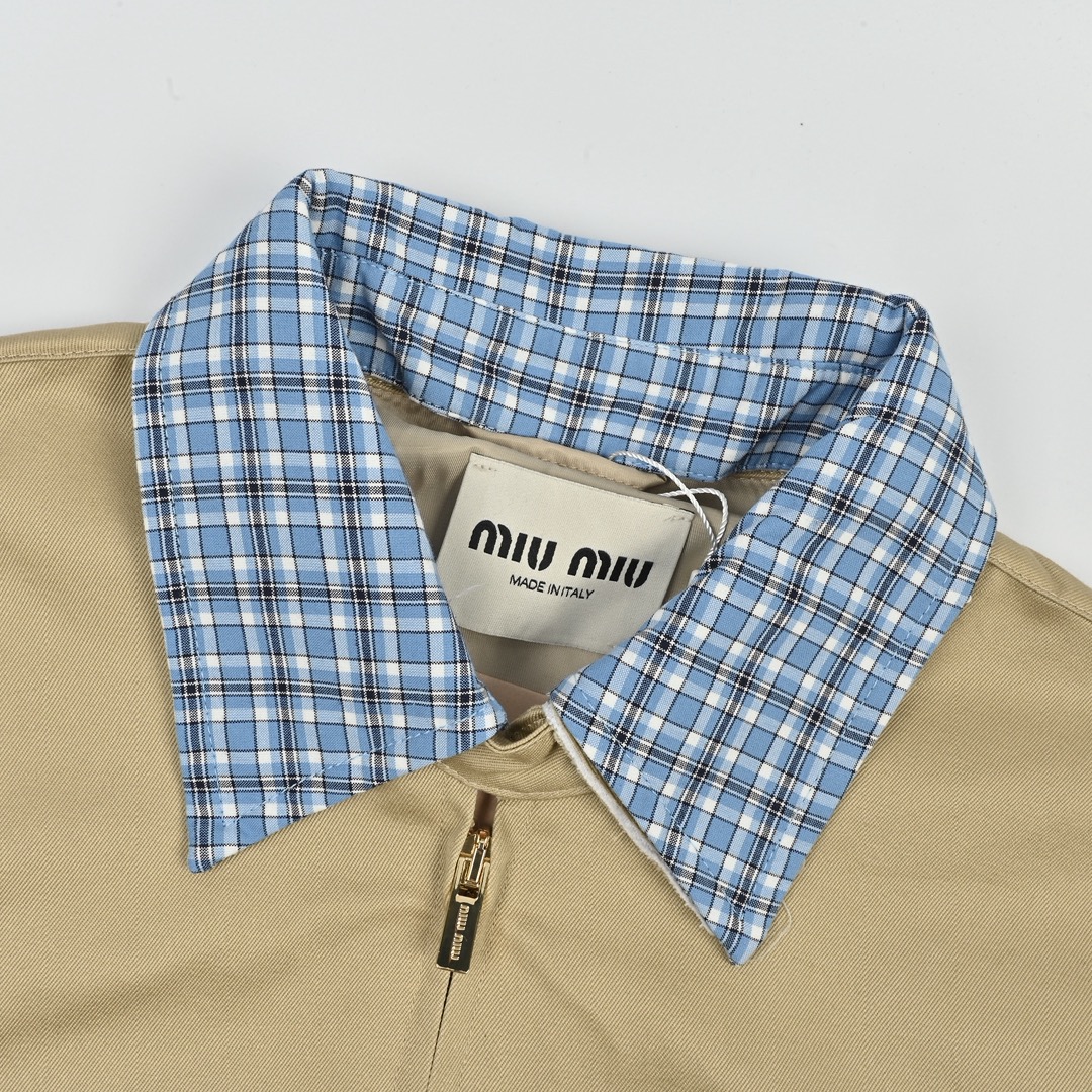 Miu Miu/缪缪 25Fw 贴布绣格纹假两件夹克外套 定织定染高支数斜纹纺织