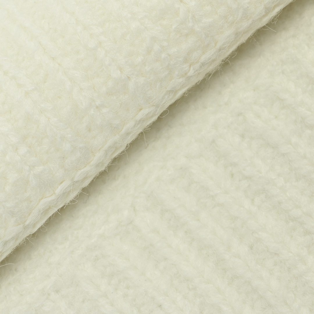 Louis Vuitton 路易威登 刺绣珍珠徽标针织毛衣-Chinese UA Cheap High Quatity Brand Clothes Bags handbags Sneakers wholesale wholesaler seller from China Factory suppliers Fashion Clothing Shoes best Quality Beautiful Price Louis Vuitton 路易威登 刺绣珍珠徽标针织毛衣