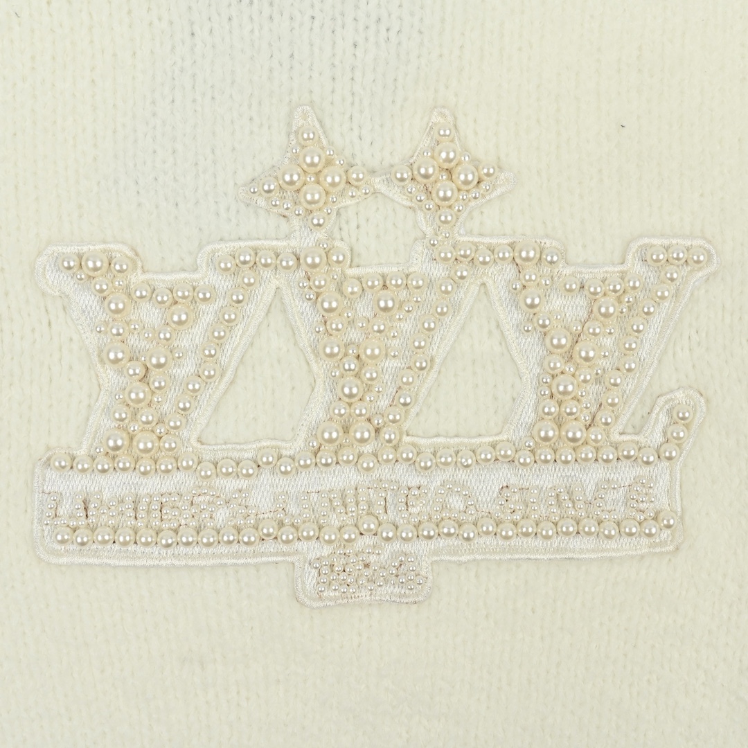 Louis Vuitton 路易威登 刺绣珍珠徽标针织毛衣-Chinese UA Cheap High Quatity Brand Clothes Bags handbags Sneakers wholesale wholesaler seller from China Factory suppliers Fashion Clothing Shoes best Quality Beautiful Price Louis Vuitton 路易威登 刺绣珍珠徽标针织毛衣