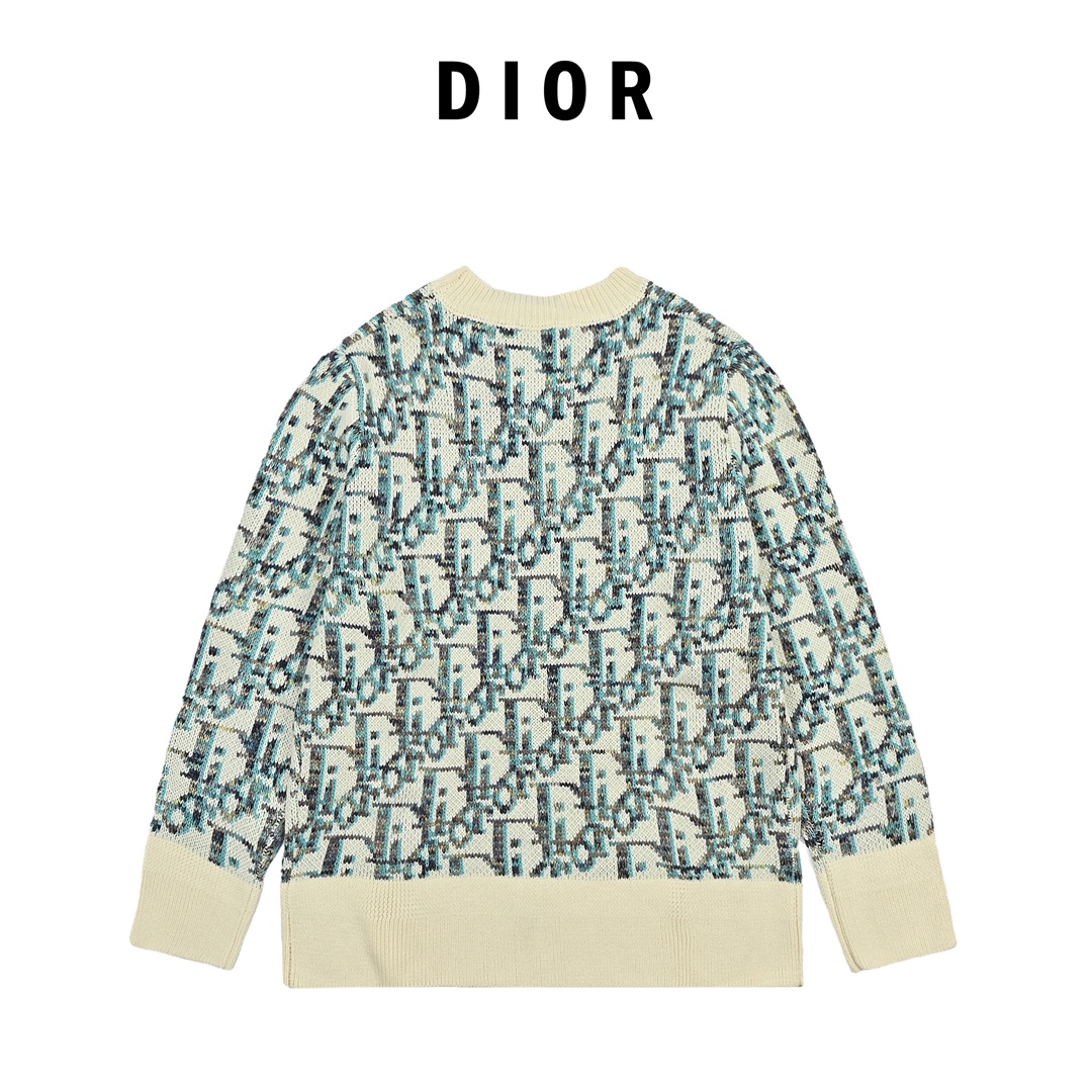 Dior 迪奥 25ss 满印提花圆领毛衣 国专14 000购入ZP操作 纱线采用定染米色 蓝色 棕色 黄色纱线 100%羊毛纱线加捻成股 进口7针提花工艺纱线清晰有度有纹理 表层有明显的羊毛纤维 特殊无下摆设计 配合马卡龙色系上身完美 满身提花 每一个字母都是对位的 区别市面错误版本。 003 尺码s-l-Chinese UA Cheap High Quatity Brand Clothes Bags handbags Sneakers wholesale wholesaler seller from China Factory suppliers Fashion Clothing Shoes best Quality Beautiful Price Dior 迪奥 25ss 满印提花圆领毛衣 国专14 000购入ZP操作 纱线采用定染米色 蓝色 棕色 黄色纱线 100%羊毛纱线加捻成股 进口7针提花工艺纱线清晰有度有纹理 表层有明显的羊毛纤维 特殊无下摆设计 配合马卡龙色系上身完美 满身提花 每一个字母都是对位的 区别市面错误版本。 003 尺码s-l