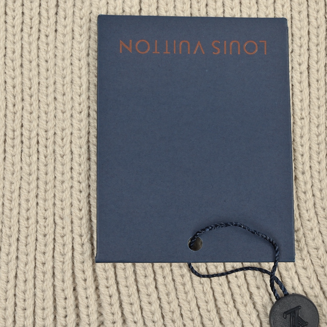 Louis Vuitton 路易威登 徽标珍珠半拉链针织外套