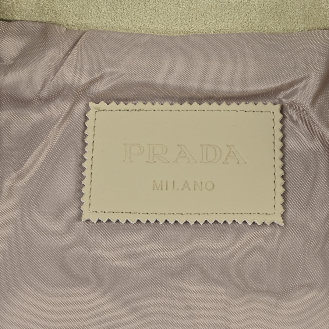 Prada 普拉达 立领麂皮夹克外套-Chinese UA Cheap High Quatity Brand Clothes Bags handbags Sneakers wholesale wholesaler seller from China Factory suppliers Fashion Clothing Shoes best Quality Beautiful Price Prada 普拉达 立领麂皮夹克外套