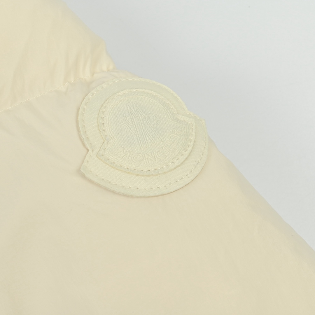 -大标羽绒服白雪公主 Moncler Jadeite/蒙口24年新款女拼接假二件短款羽绒服