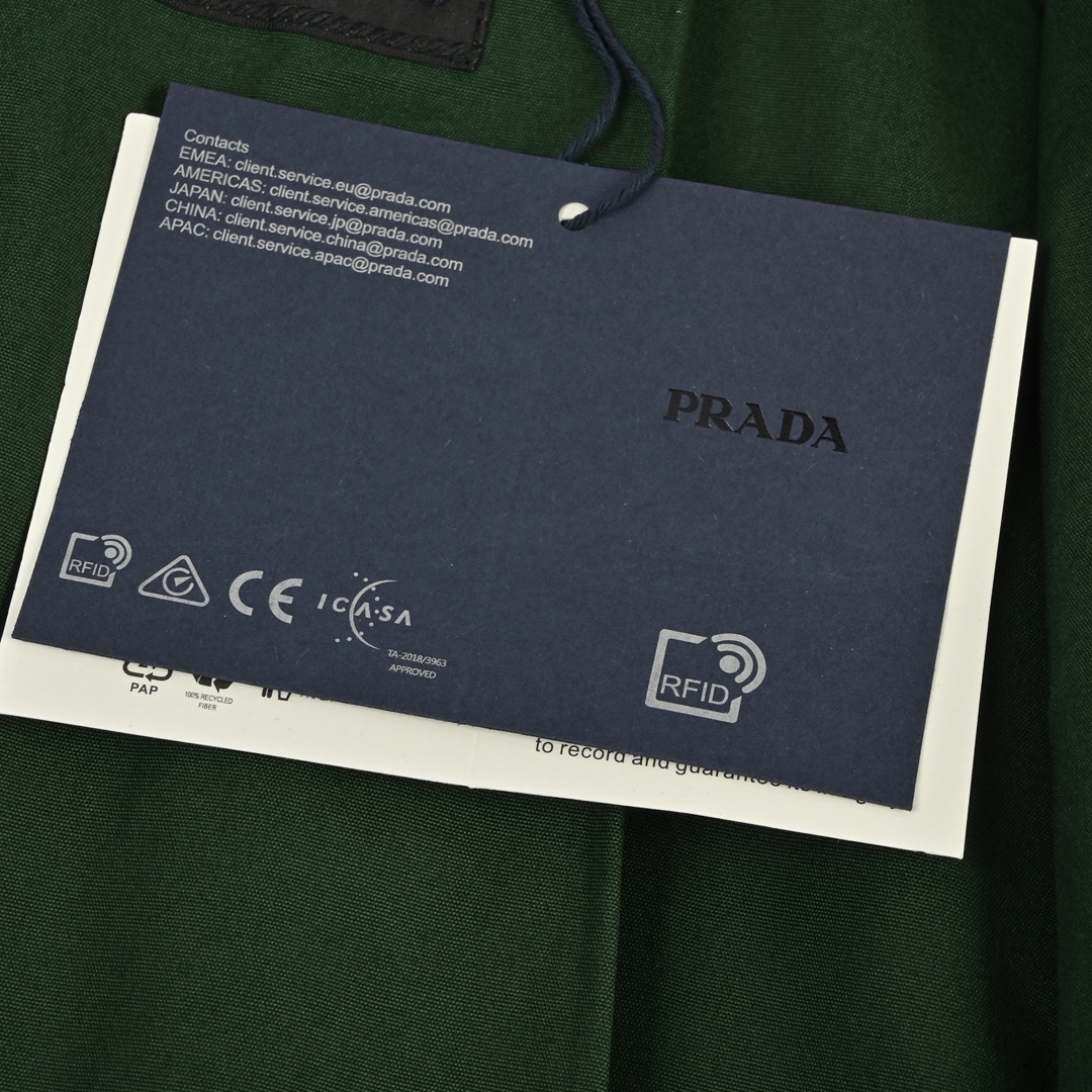 prada普拉达 拼色夹克外套 双面双色老干部行政夹克-Chinese UA Cheap High Quatity Brand Clothes Bags handbags Sneakers wholesale wholesaler seller from China Factory suppliers Fashion Clothing Shoes best Quality Beautiful Price prada普拉达 拼色夹克外套 双面双色老干部行政夹克