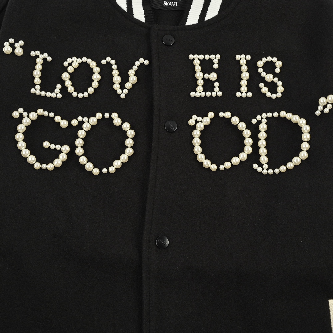 GOODBRAND Love is good经典珍珠标语拼色棒球服男女同款夹克外套-Chinese UA Cheap High Quatity Brand Clothes Bags handbags Sneakers wholesale wholesaler seller from China Factory suppliers Fashion Clothing Shoes best Quality Beautiful Price GOODBRAND Love is good经典珍珠标语拼色棒球服男女同款夹克外套