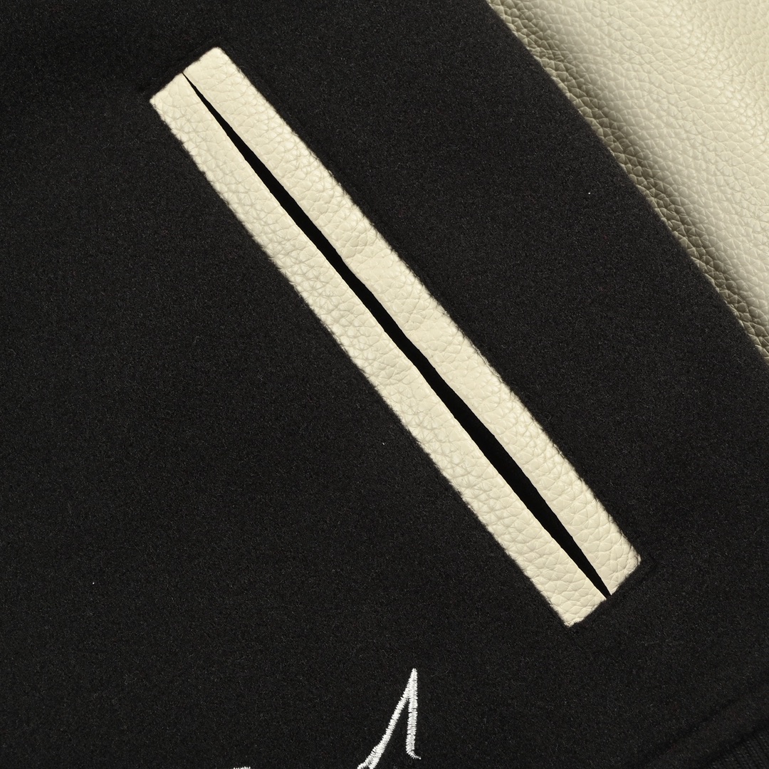 GOODBRAND Love is good经典珍珠标语拼色棒球服男女同款夹克外套-Chinese UA Cheap High Quatity Brand Clothes Bags handbags Sneakers wholesale wholesaler seller from China Factory suppliers Fashion Clothing Shoes best Quality Beautiful Price GOODBRAND Love is good经典珍珠标语拼色棒球服男女同款夹克外套