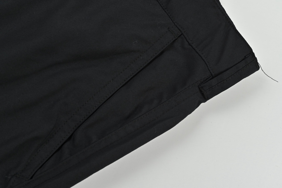 STONEISLAND 石头岛 新款黑徽标休闲长裤 STONEISLAND 石头岛 新款黑徽标休闲长裤