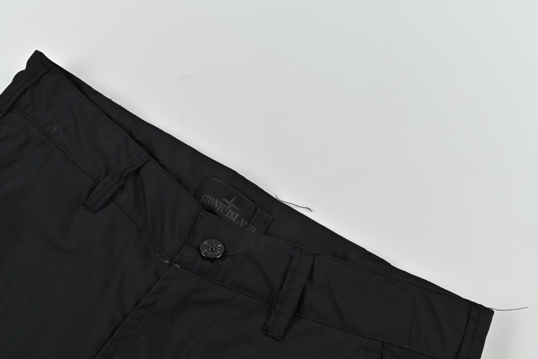 STONEISLAND 石头岛 新款黑徽标休闲长裤 STONEISLAND 石头岛 新款黑徽标休闲长裤