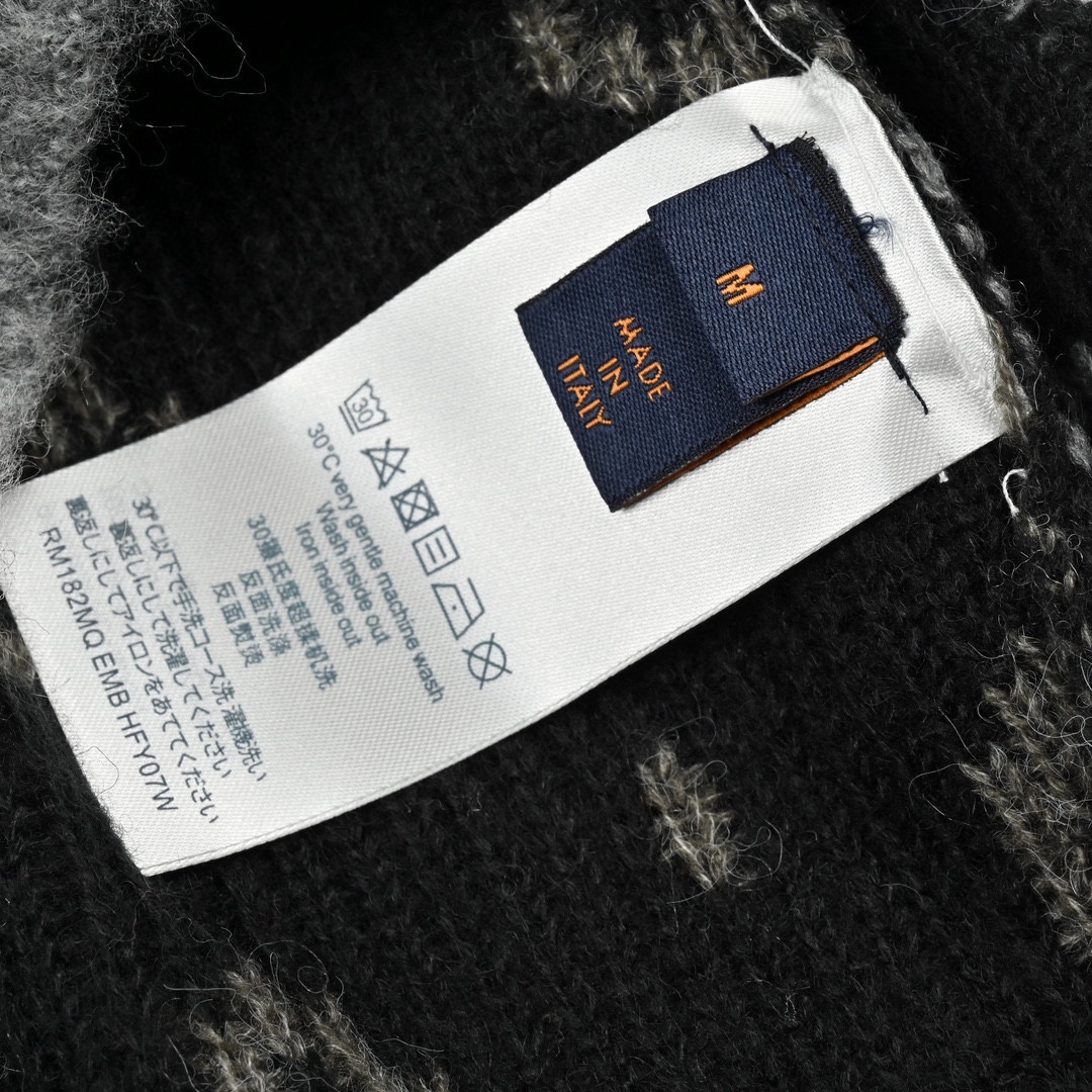 Louis Vuitton 路易威登 24Fw Monogram老花马海毛开衫毛衣-Chinese UA Cheap High Quatity Brand Clothes Bags handbags Sneakers wholesale wholesaler seller from China Factory suppliers Fashion Clothing Shoes best Quality Beautiful Price Louis Vuitton 路易威登 24Fw Monogram老花马海毛开衫毛衣