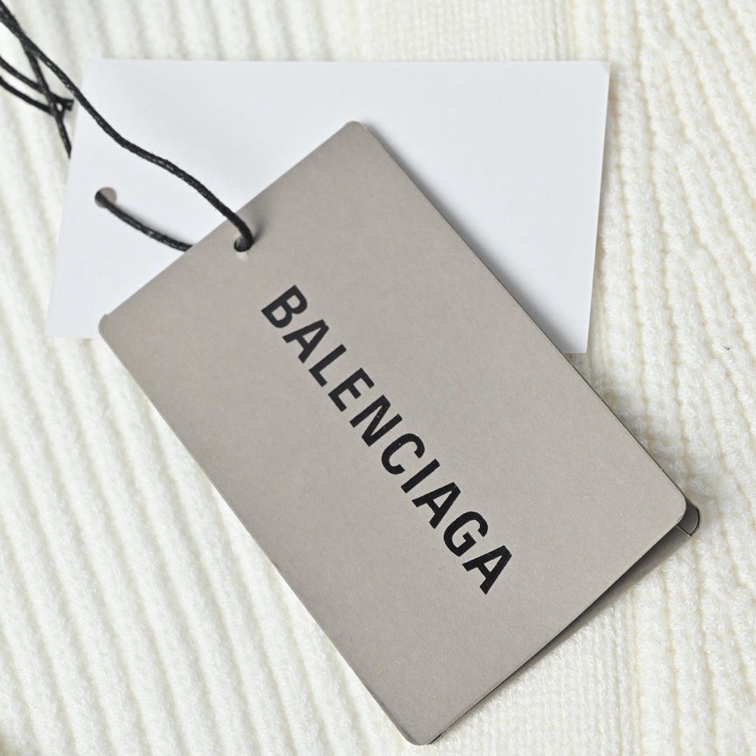 Balenciaga 巴黎世家 袖标针织开衫