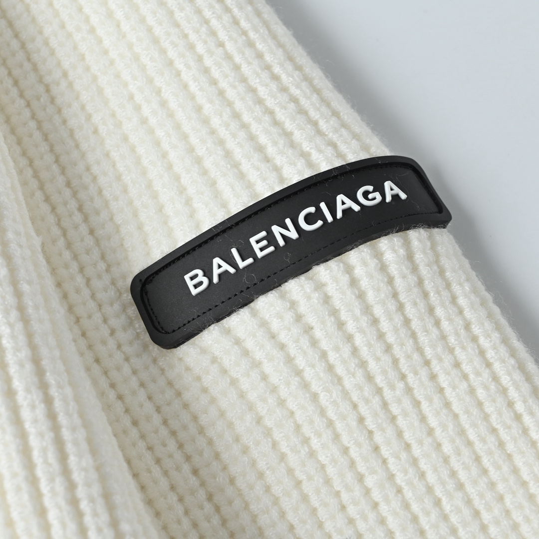 Balenciaga 巴黎世家 袖标针织开衫
