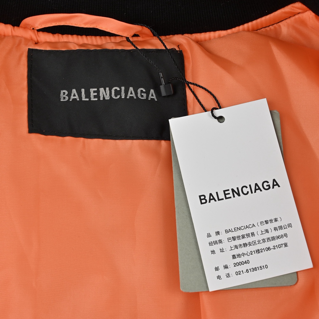Balenciaga 巴黎世家 BLCG 24FW 美纹纸胶带飞行棉服夹克-莆田鞋,莆田鞋货源,高仿鞋,高仿鞋货源,安福档口,莆田高仿鞋,莆田鞋批发,高仿鞋批发,莆田高仿运动鞋,高仿运动鞋,莆田运动鞋 Balenciaga 巴黎世家 BLCG 24FW 美纹纸胶带飞行棉服夹克
