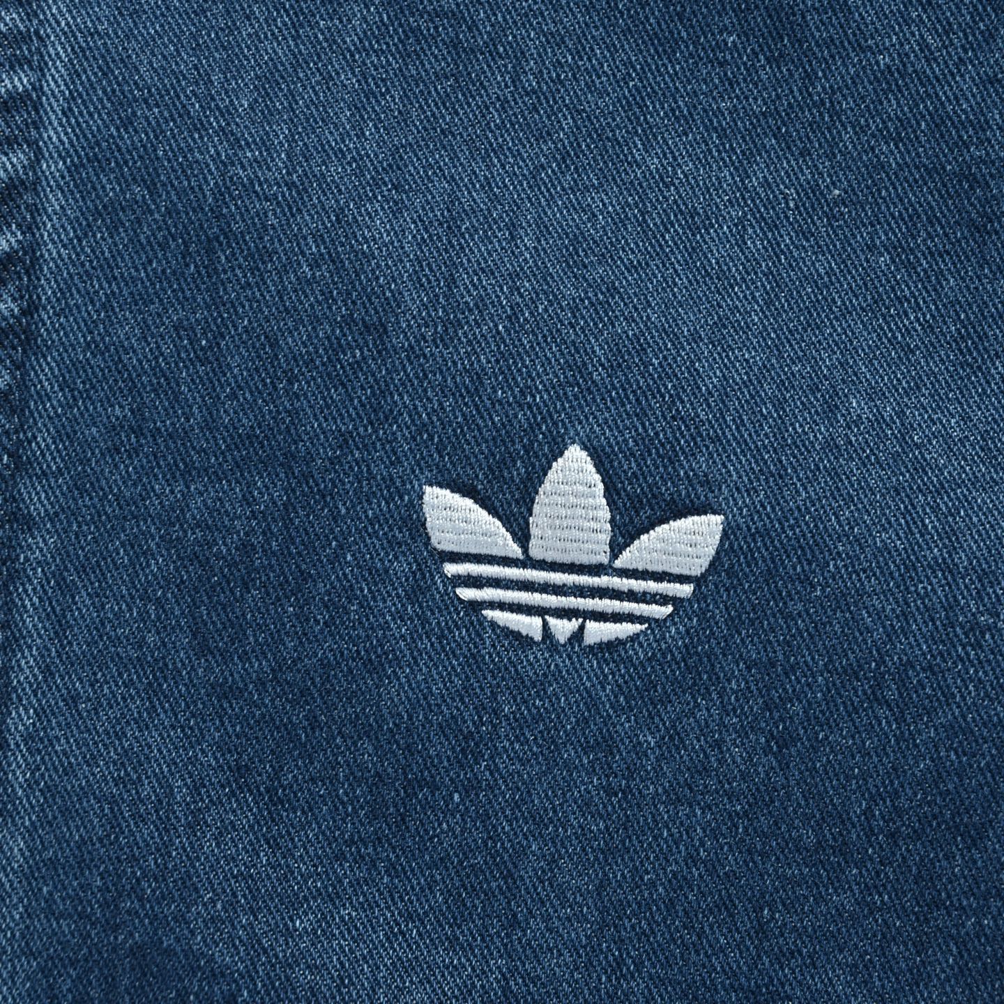 Adidas阿迪达斯三叶草黑色牛仔外套 水洗做旧丹宁面料-莆田鞋,莆田鞋货源,高仿鞋,高仿鞋货源,安福档口,莆田高仿鞋,莆田鞋批发,高仿鞋批发,莆田高仿运动鞋,高仿运动鞋,莆田运动鞋 Adidas阿迪达斯三叶草黑色牛仔外套 水洗做旧丹宁面料