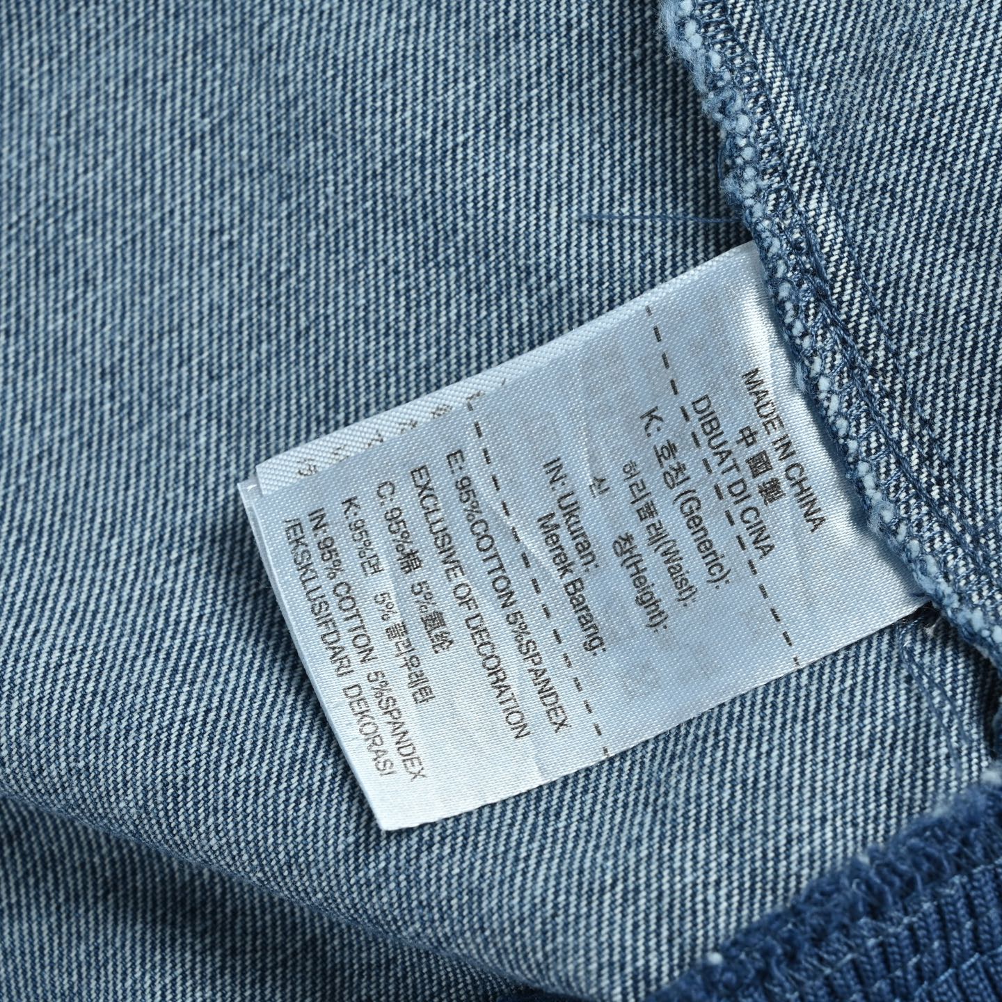Adidas阿迪达斯三叶草黑色牛仔外套 水洗做旧丹宁面料-莆田鞋,莆田鞋货源,高仿鞋,高仿鞋货源,安福档口,莆田高仿鞋,莆田鞋批发,高仿鞋批发,莆田高仿运动鞋,高仿运动鞋,莆田运动鞋 Adidas阿迪达斯三叶草黑色牛仔外套 水洗做旧丹宁面料
