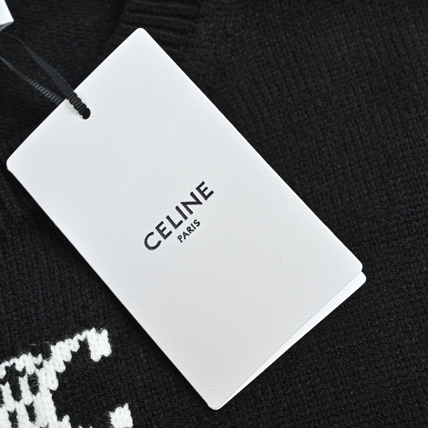 CELINE 赛琳三角标羊绒胸标毛衣 CELINE这款男士羊绒毛衣