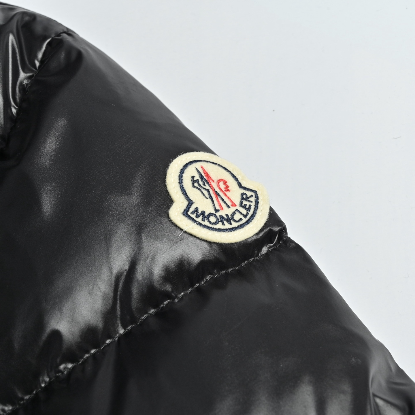 鹅绒 Moncler 蒙口 Baby娃娃款女士中长款连帽羽绒服90绒娃娃款-Chinese UA Cheap High Quatity Brand Clothes Bags handbags Sneakers wholesale wholesaler seller from China Factory suppliers Fashion Clothing Shoes best Quality Beautiful Price 鹅绒 Moncler 蒙口 Baby娃娃款女士中长款连帽羽绒服90绒娃娃款