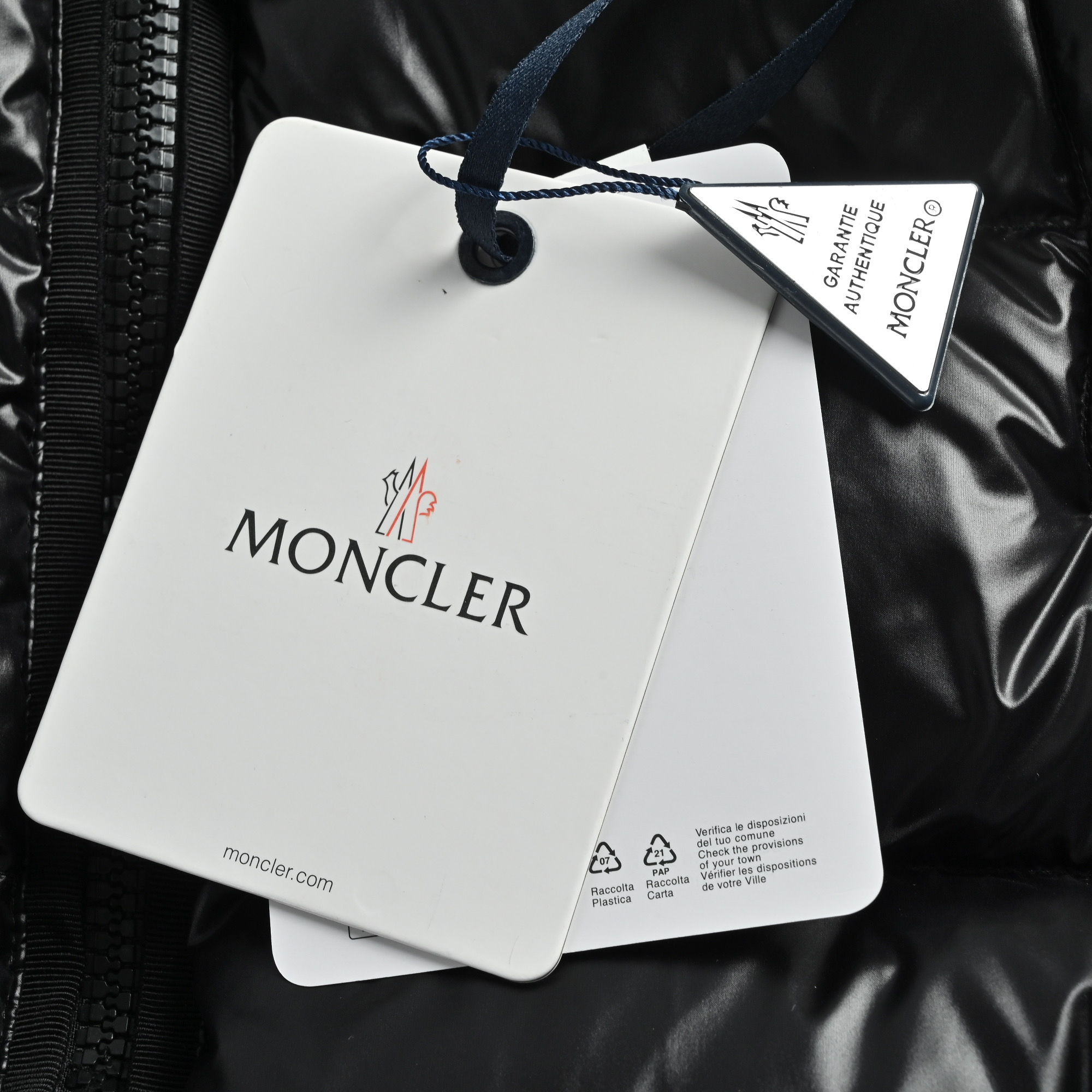 鹅绒 Moncler 蒙口 Baby娃娃款女士中长款连帽羽绒服90绒娃娃款-Chinese UA Cheap High Quatity Brand Clothes Bags handbags Sneakers wholesale wholesaler seller from China Factory suppliers Fashion Clothing Shoes best Quality Beautiful Price 鹅绒 Moncler 蒙口 Baby娃娃款女士中长款连帽羽绒服90绒娃娃款