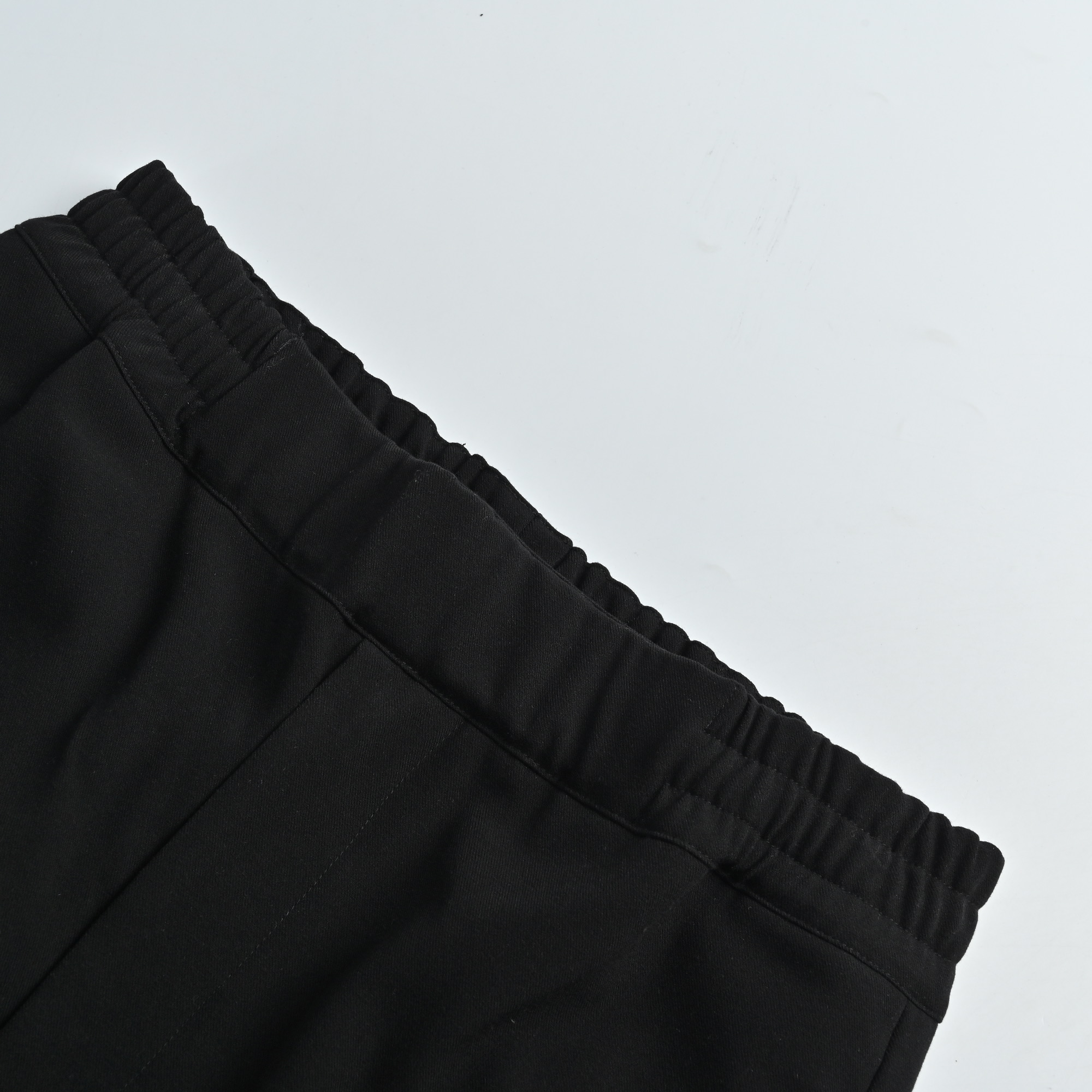 本地自取💰290
Louis Vuitton路易威登手缝标识科技运动长裤
原版11000购入开发,采用380克50%羊毛混纺毛呢面料,内里110克聚酯纤维斜纹口袋布,150克有氧高弹复合底布,定制1:1五金,定制1:1裤绳,定制1:1
003 尺码46-48-50-52