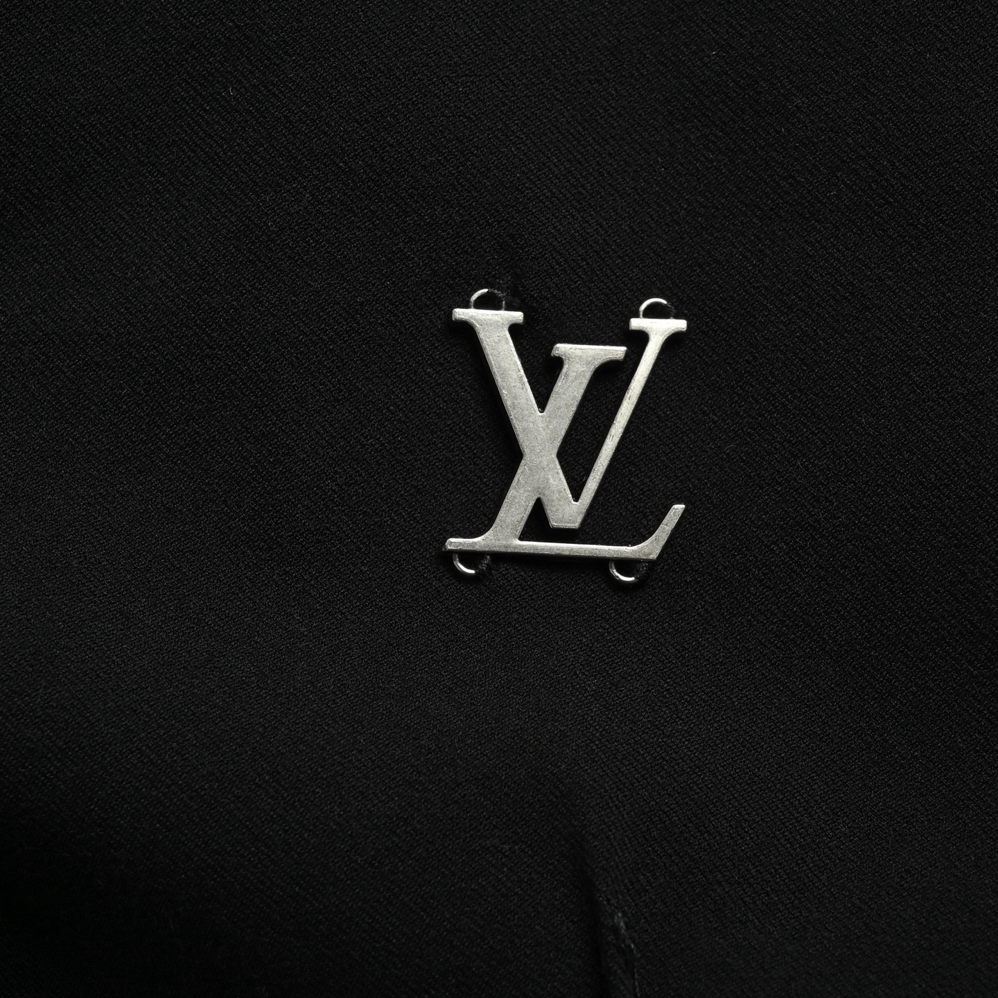 本地自取💰290
Louis Vuitton路易威登手缝标识科技运动长裤
原版11000购入开发,采用380克50%羊毛混纺毛呢面料,内里110克聚酯纤维斜纹口袋布,150克有氧高弹复合底布,定制1:1五金,定制1:1裤绳,定制1:1
003 尺码46-48-50-52