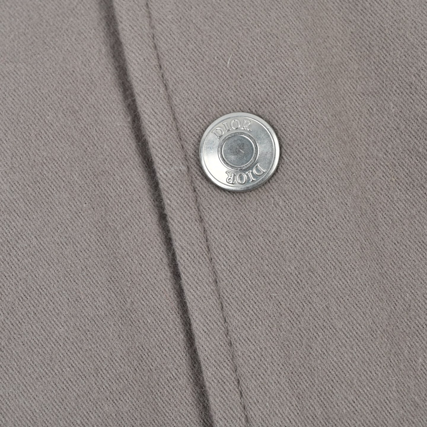 Dior迪奥灰色拼接羊皮刺绣棒球服