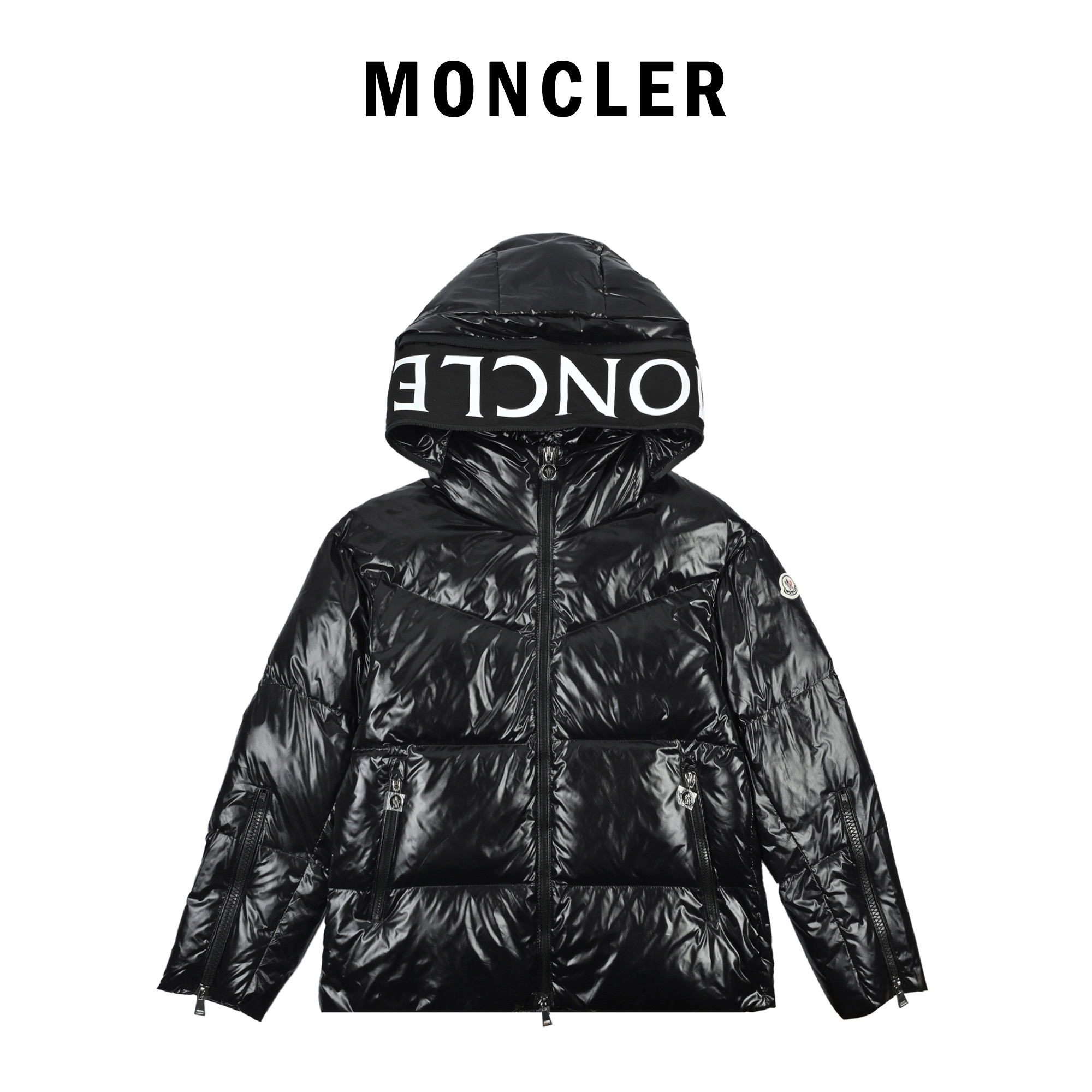 本地自取💰660
Moncler 蒙口隐藏字母帽羽绒服
标志性亮面尼龙+90%白鸭绒填充,轻盈又超保暖!帽子可折叠,正面拉链口袋+袖口拉链,细节满分
剪裁利落,时髦又实用,秋冬穿搭必备,轻松应对寒冷天气
003 尺码1.2.3.4
