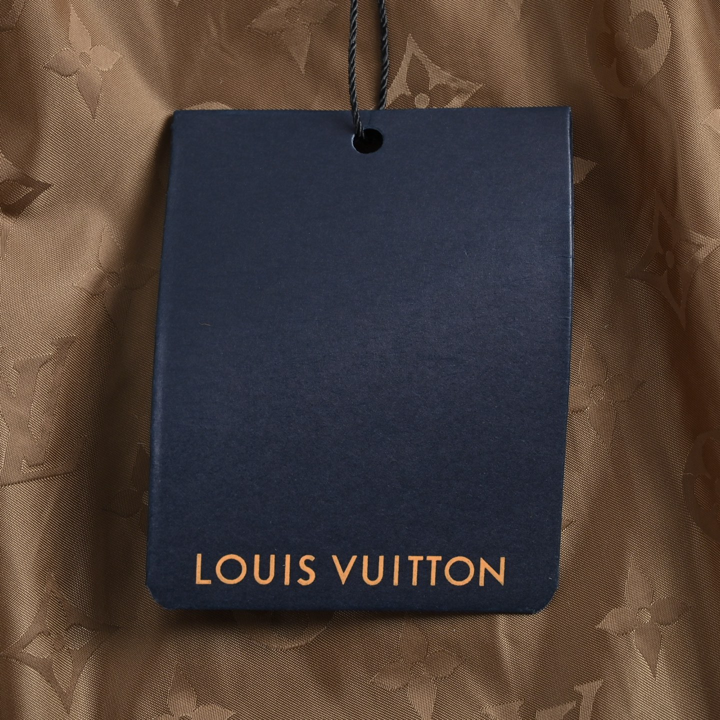 Louis Vuitton路易威登虎皮拉链绒面连帽外套 LVSKI系列绒面连帽外套