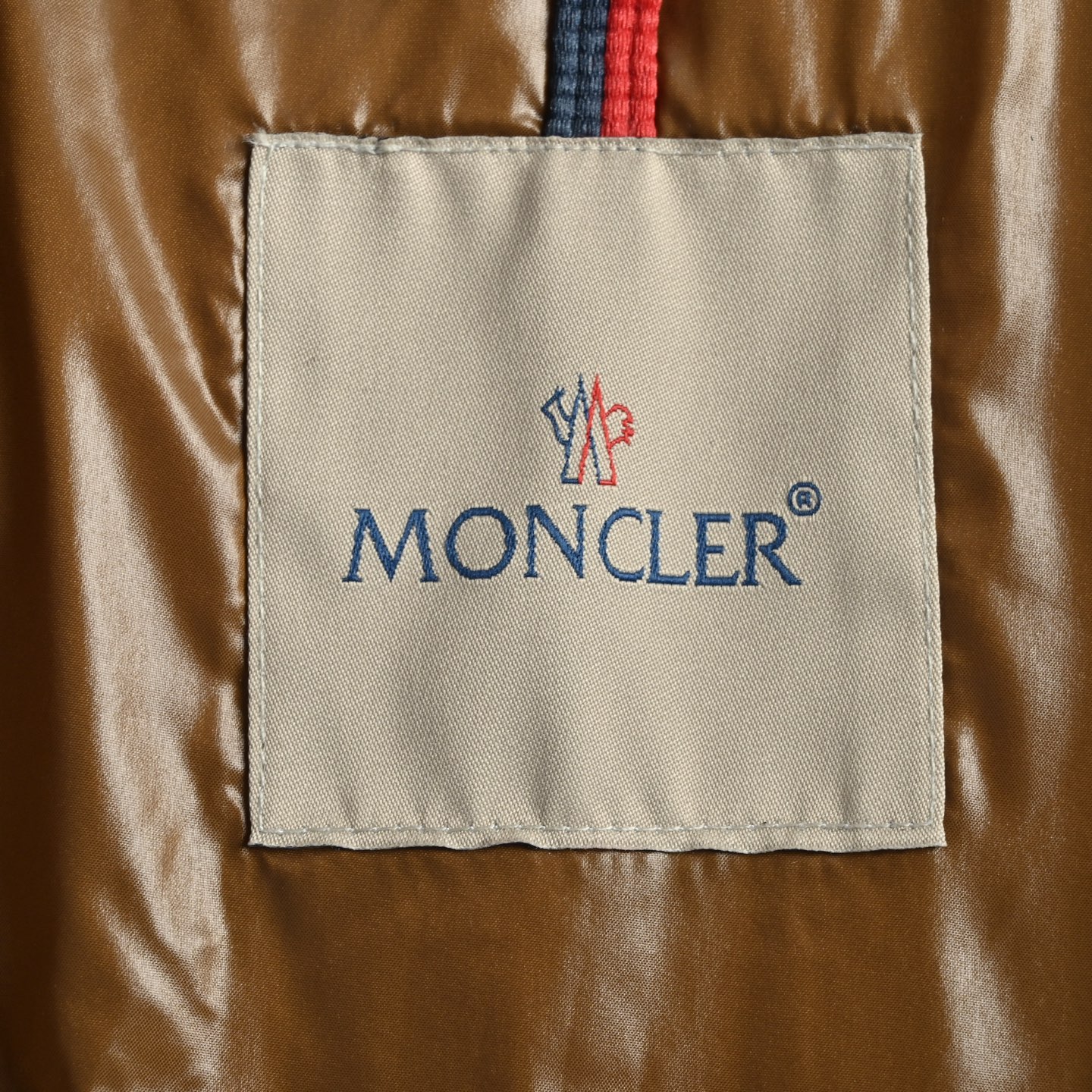 Moncler/蒙口 经典Parana羽绒服 Moncler经典Parana羽绒服