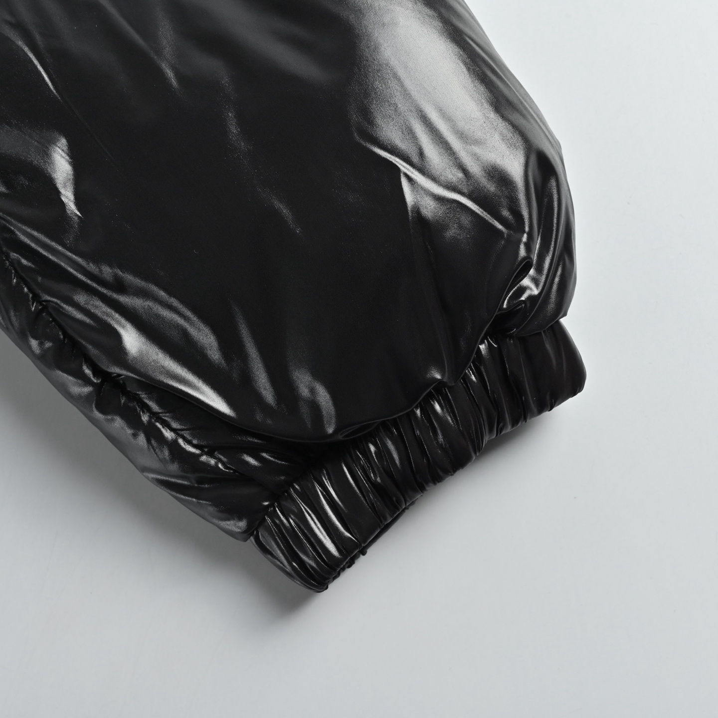 Moncler/蒙口 经典Parana羽绒服 Moncler经典Parana羽绒服