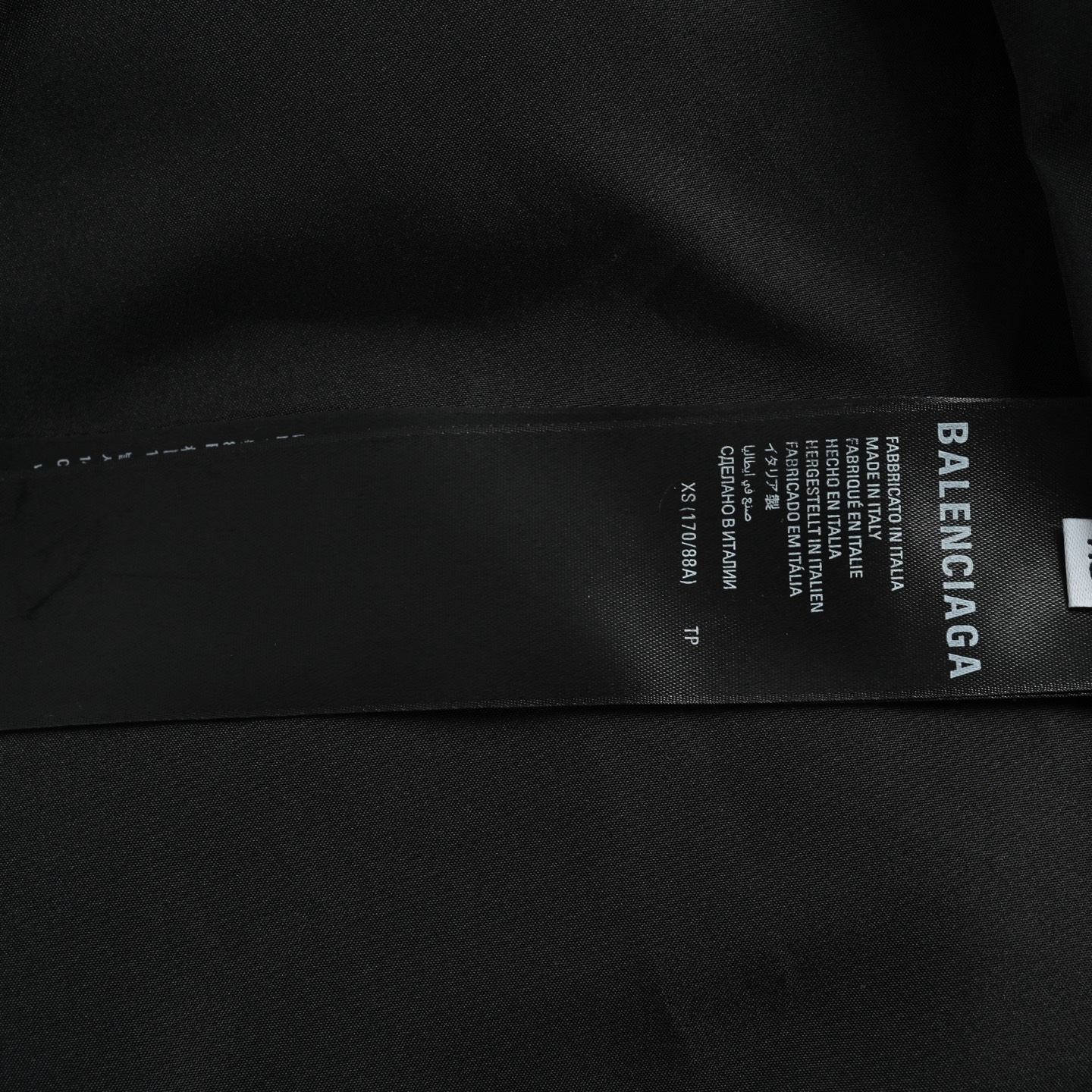 Balenciaga巴黎世家环形刺绣短款面包服 黑色