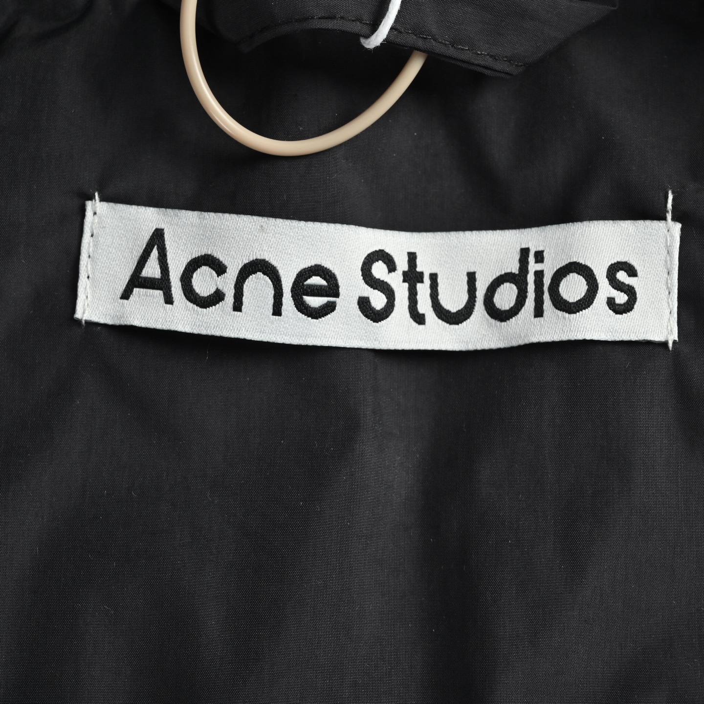 AcneStudios 25Fw小标排骨羽绒马甲