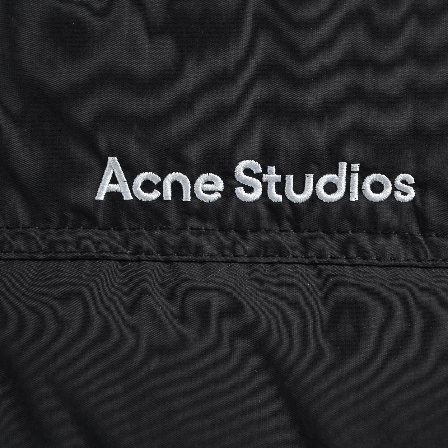 AcneStudios 25Fw小标排骨羽绒马甲