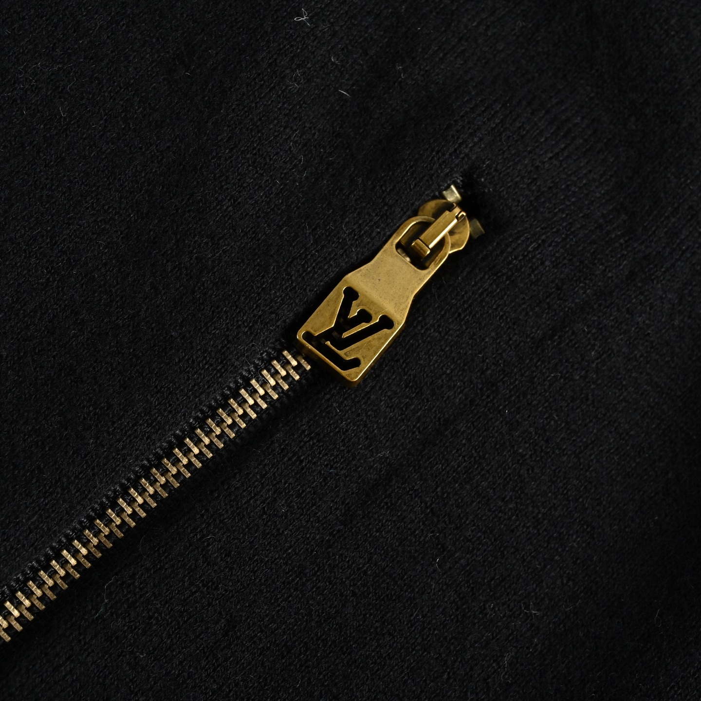 Louis Vuitton 路易威登 25SS 提花螺纹立领拉链毛织外套
