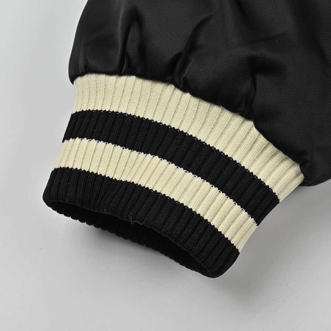 LouisVuitton/路易威登 24Fw 水钻袖章加棉棒球服外套