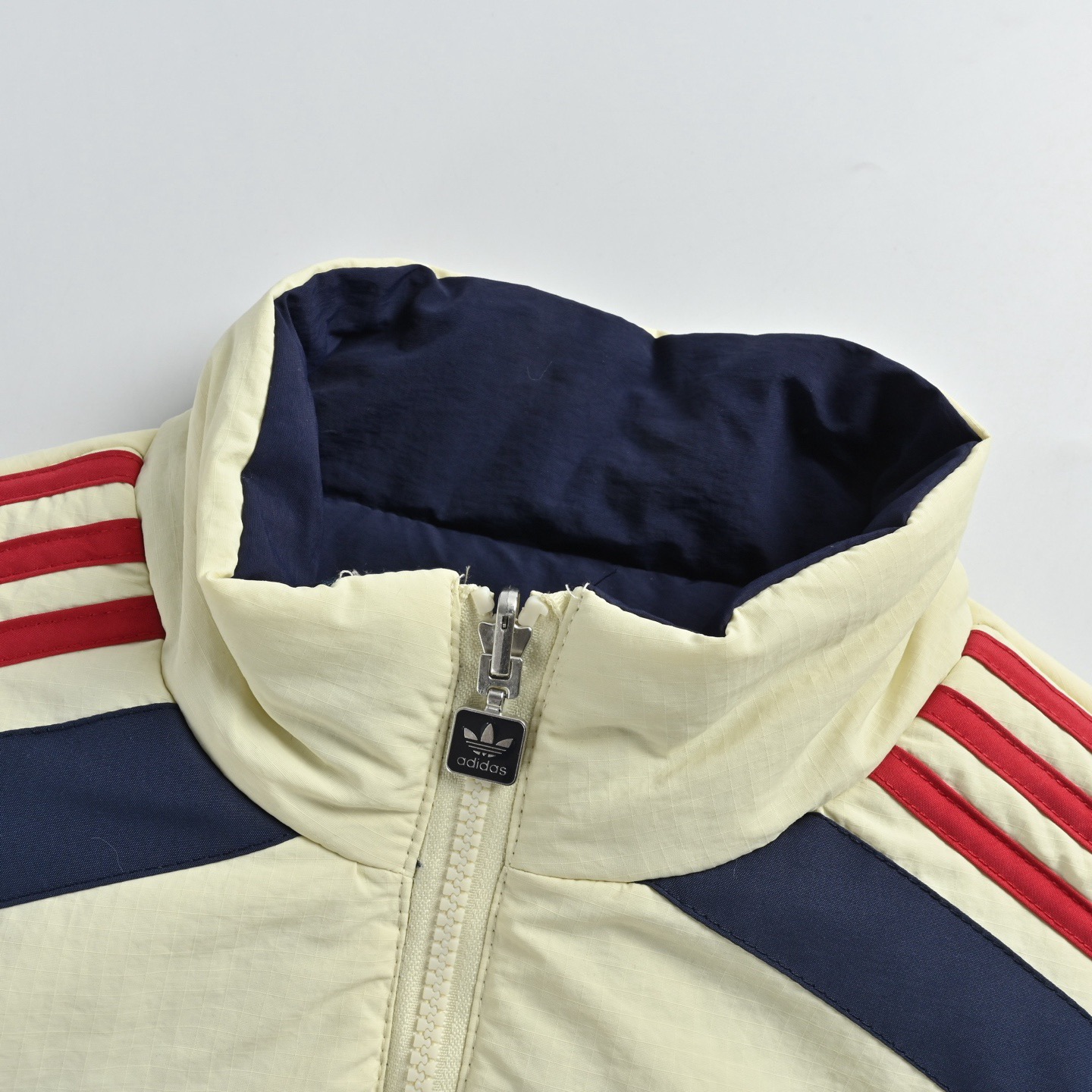 adidas originals TEAM REVERSIBLE PADDED 宽松保暖双面穿运动棉服-Chinese UA Cheap High Quatity Brand Clothes Bags handbags Sneakers wholesale wholesaler seller from China Factory suppliers Fashion Clothing Shoes best Quality Beautiful Price adidas originals TEAM REVERSIBLE PADDED 宽松保暖双面穿运动棉服