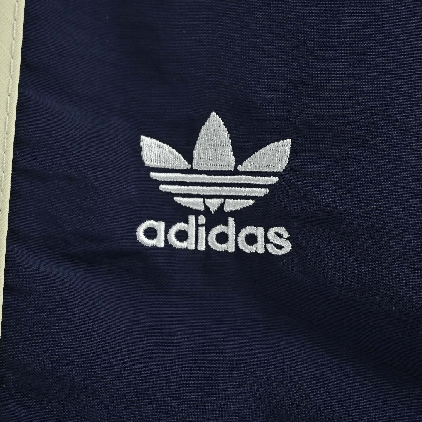 adidas originals TEAM REVERSIBLE PADDED 宽松保暖双面穿运动棉服-Chinese UA Cheap High Quatity Brand Clothes Bags handbags Sneakers wholesale wholesaler seller from China Factory suppliers Fashion Clothing Shoes best Quality Beautiful Price adidas originals TEAM REVERSIBLE PADDED 宽松保暖双面穿运动棉服