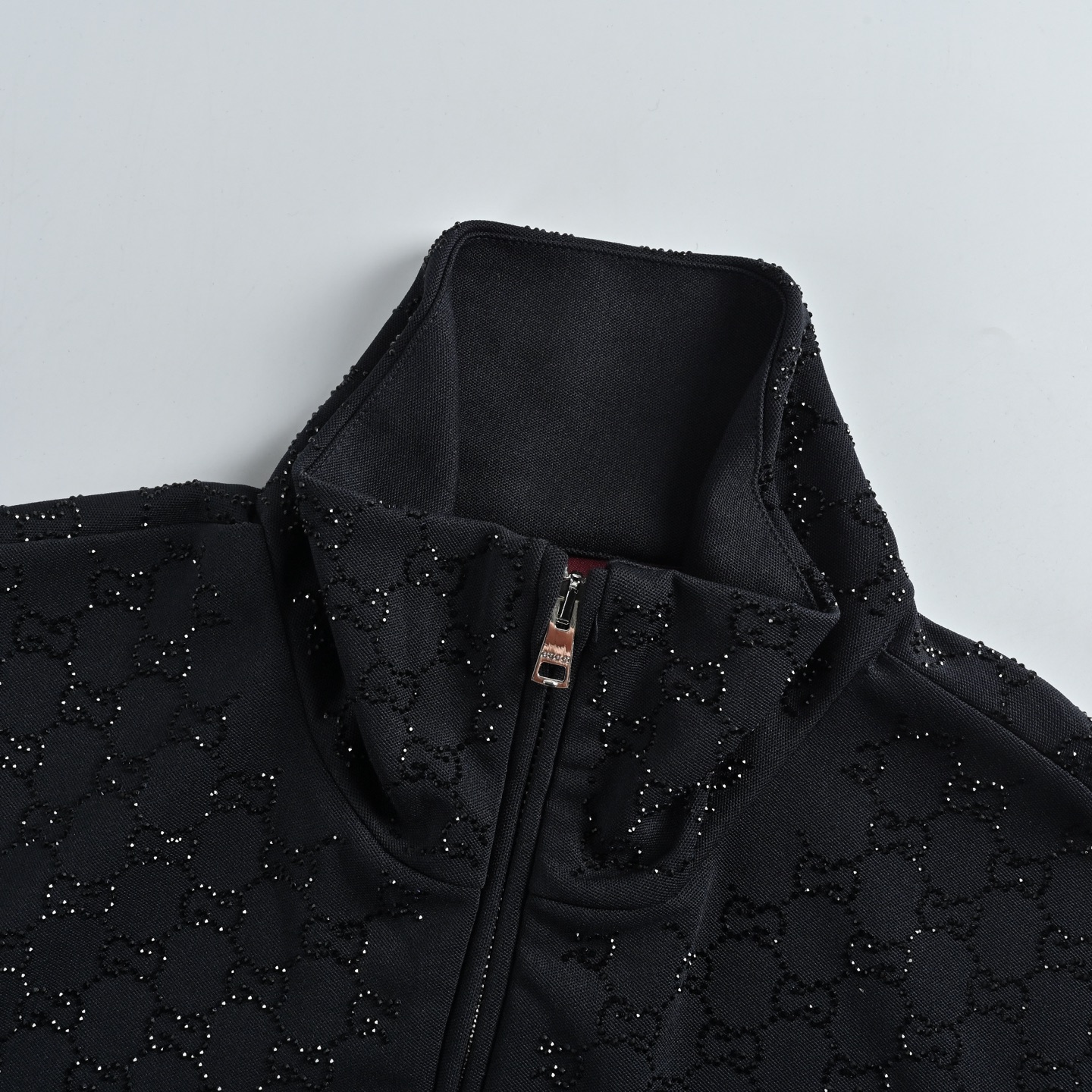 Gucci古驰 烫钻拉链高领外套-Chinese UA Cheap High Quatity Brand Clothes Bags handbags Sneakers wholesale wholesaler seller from China Factory suppliers Fashion Clothing Shoes best Quality Beautiful Price Gucci古驰 烫钻拉链高领外套