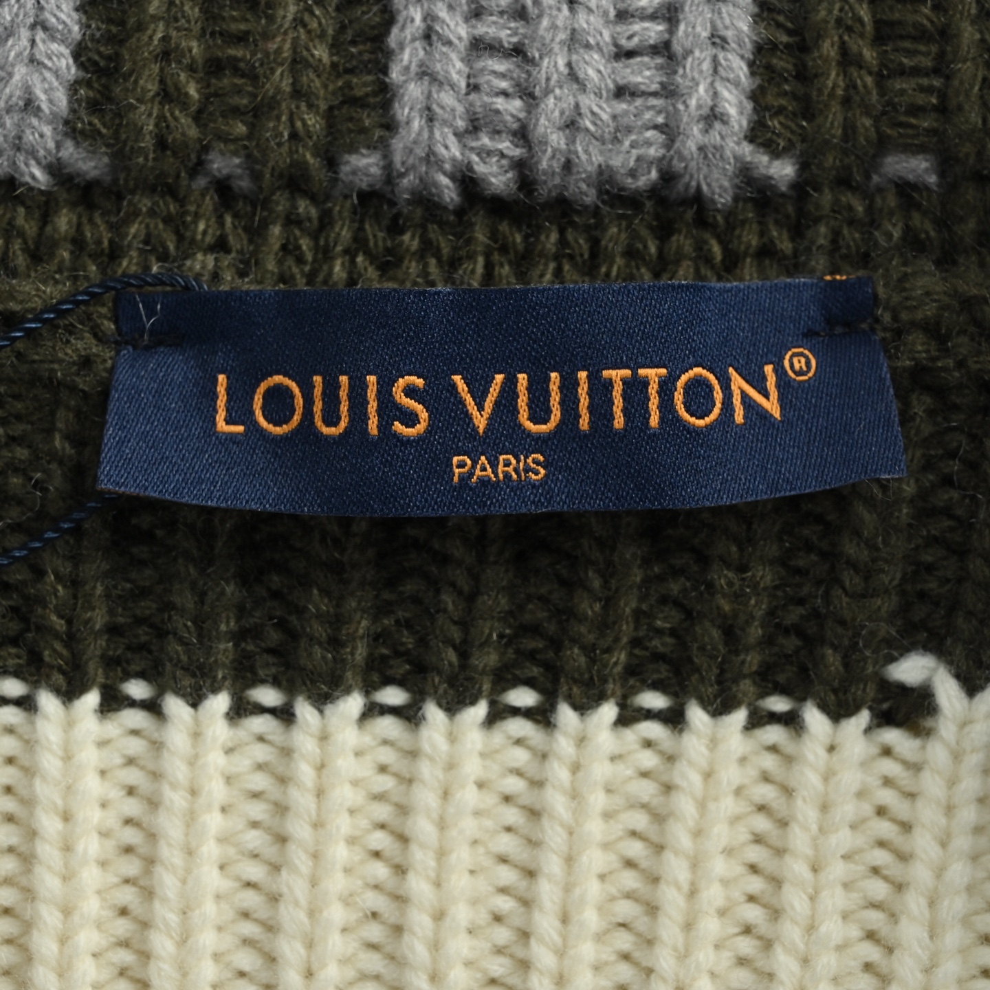 Louis Vuitton路易威登1V26SS格纹领针织拉链外套-Chinese UA Cheap High Quatity Brand Clothes Bags handbags Sneakers wholesale wholesaler seller from China Factory suppliers Fashion Clothing Shoes best Quality Beautiful Price Louis Vuitton路易威登1V26SS格纹领针织拉链外套