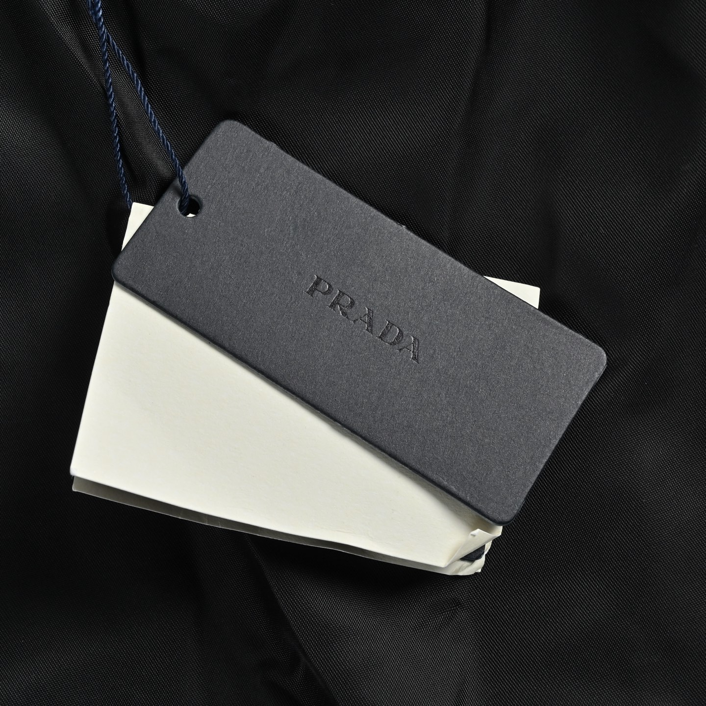 Prada普拉达三角标单宁棉服夹克 定制雅韵黑绸高棉密织料-Chinese UA Cheap High Quatity Brand Clothes Bags handbags Sneakers wholesale wholesaler seller from China Factory suppliers Fashion Clothing Shoes best Quality Beautiful Price Prada普拉达三角标单宁棉服夹克 定制雅韵黑绸高棉密织料