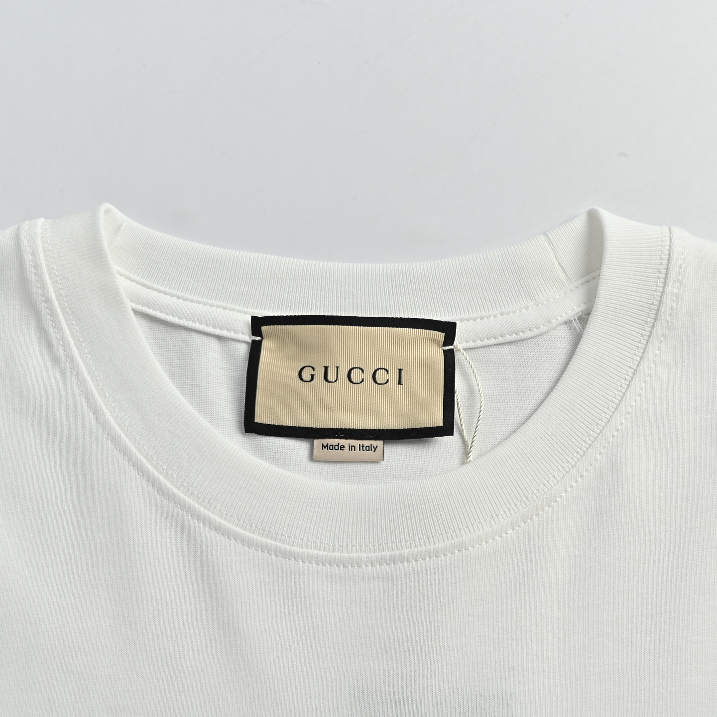 Gucci古驰23ss 小熊绣章短袖