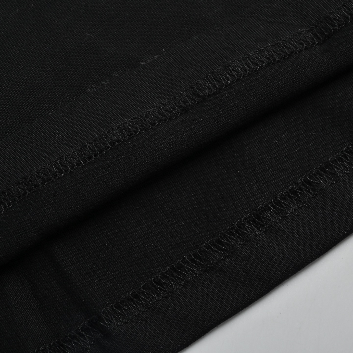Louis Vuitton路易威登经典烫钻大logo短袖-Top High Quatity Cheap Sneakers Fashion Clothing Clothes Bags handbags Shoes of all Brand wholesale With The best Quality And Beautiful Price from China Factory Chinese suppliers wholesaler seller Louis Vuitton路易威登经典烫钻大logo短袖