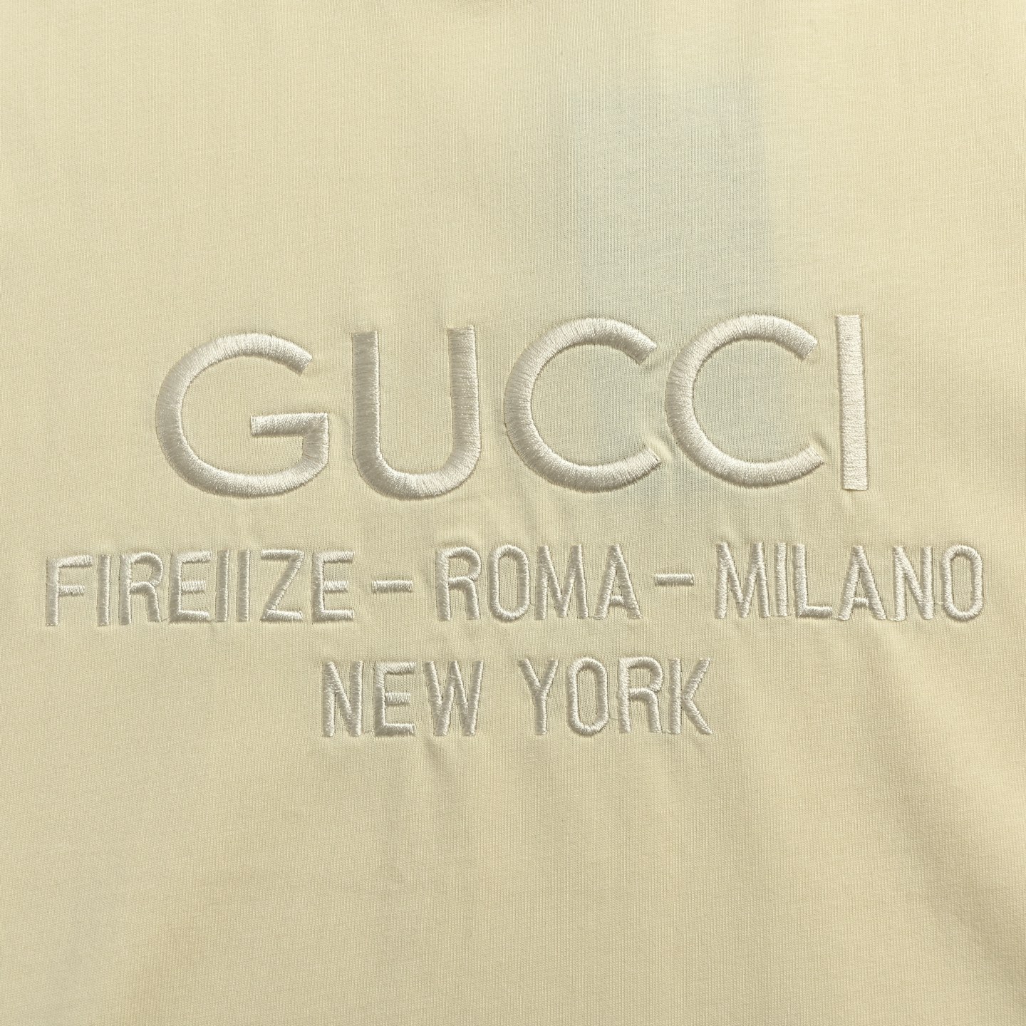 Gucci 古驰经典logo刺绣字母短袖 Gucci 古驰经典logo刺绣字母短袖