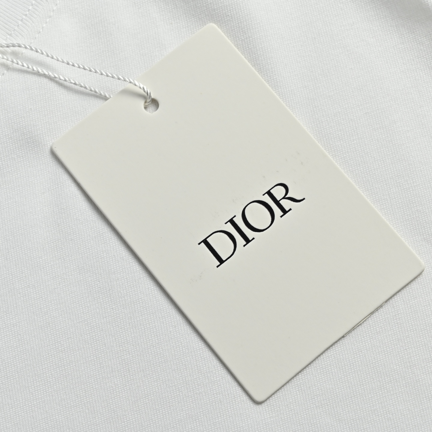 Dior 迪奥 领口标签字母短袖-莆田鞋,莆田鞋货源,高仿鞋,高仿鞋货源,安福档口,莆田高仿鞋,莆田鞋批发,高仿鞋批发,莆田高仿运动鞋,高仿运动鞋,莆田运动鞋 Dior 迪奥 领口标签字母短袖