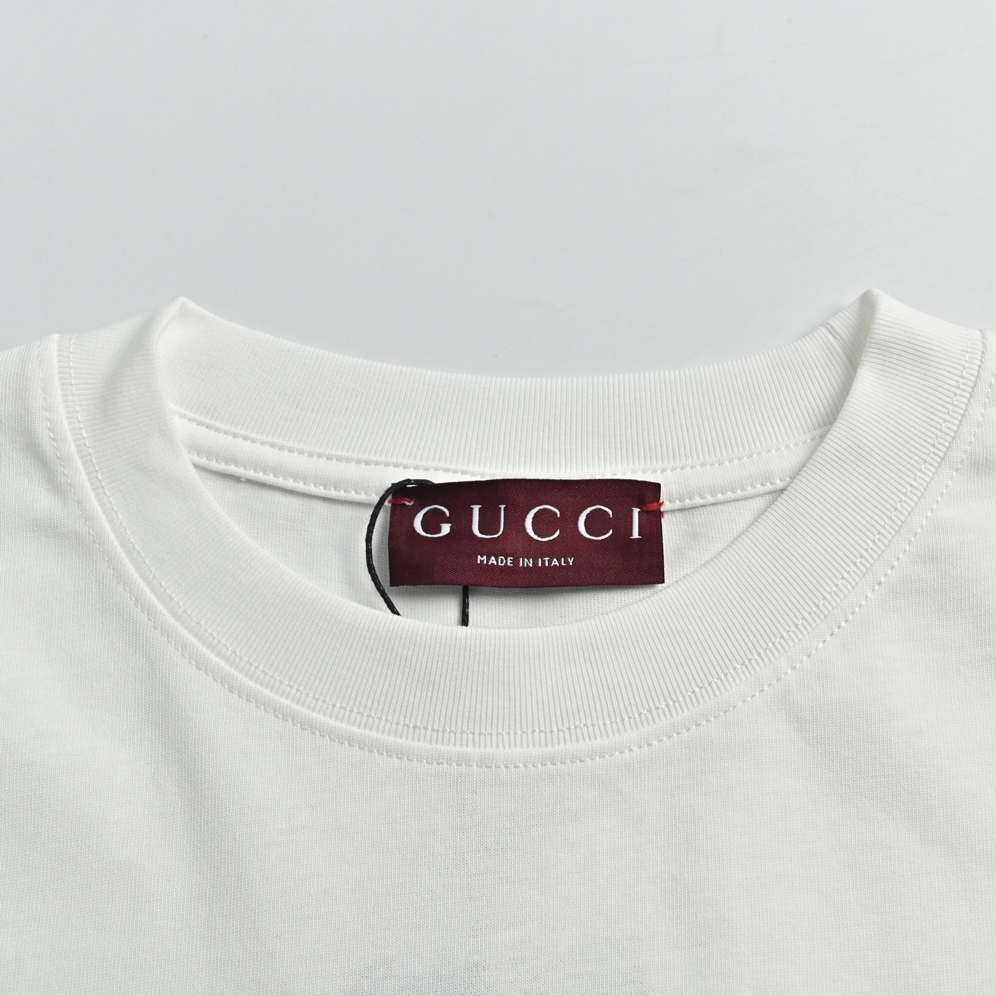 GUCCI古驰GUC 小标互扣刺绣短袖T恤
