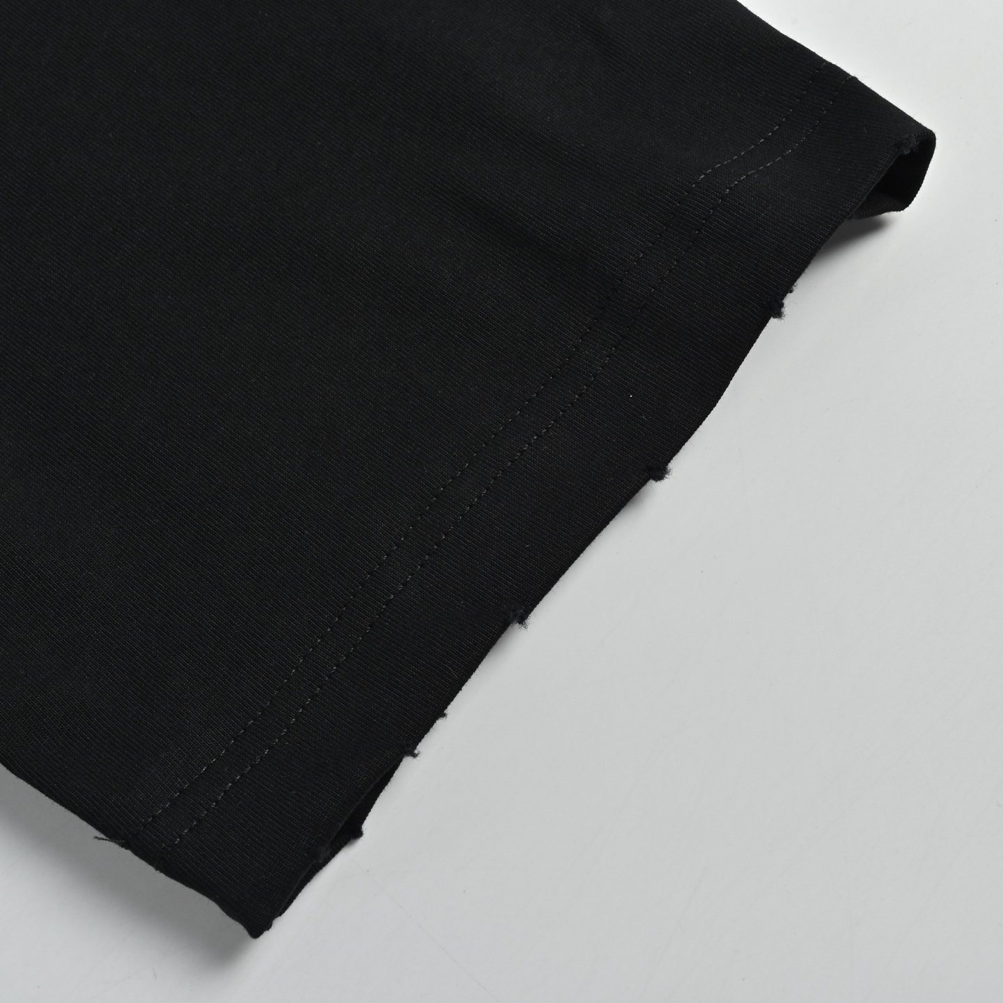Balenciaga巴黎世家 红字母logo印花短袖 双B字母印花短袖T恤-Chinese wholesaler seller Clothes Bags handbags wholesale Shoes High Quatity wholesaler seller Cheap Sneakers from China Factory Chinese suppliers china wholesale clothing wholesaler seller Balenciaga巴黎世家 红字母logo印花短袖 双B字母印花短袖T恤